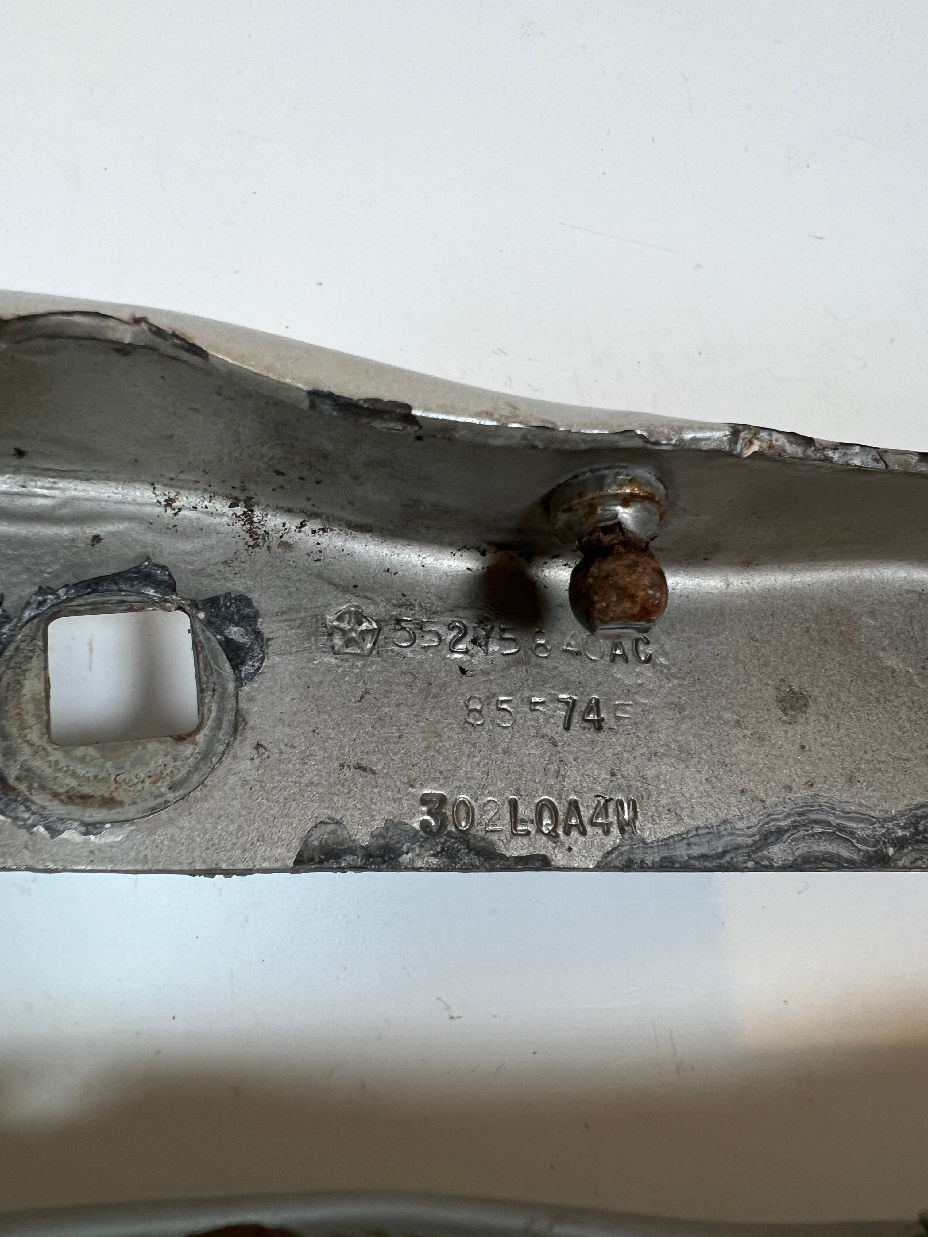 2002-2009 Dodge Ram 1500 2500 3500 Hood Hinge Driver And Passenger Pair