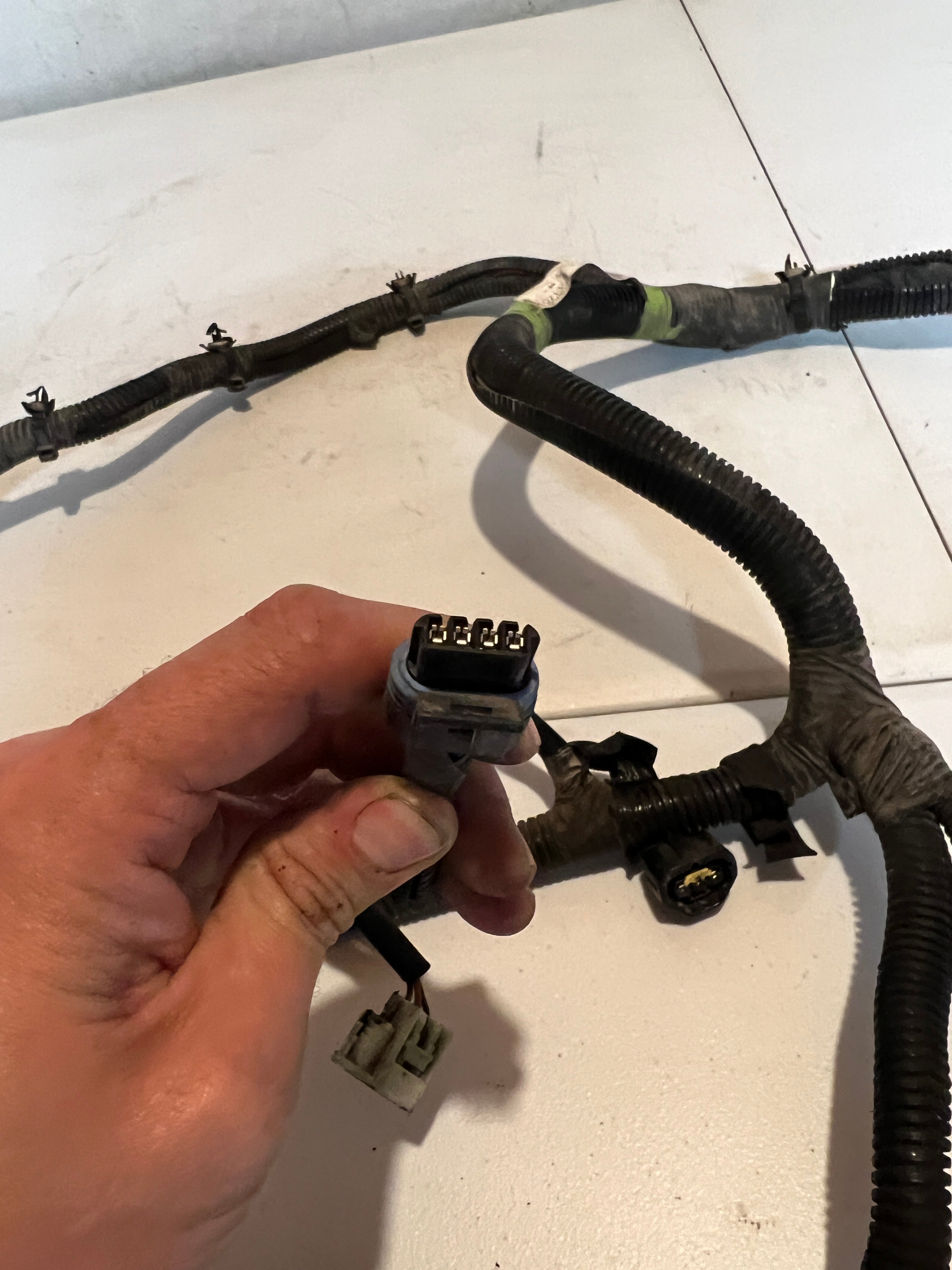 2000-2001 Dodge Ram 1500-2500 5.2L / 5.9L Gas Engine Wiring Harness