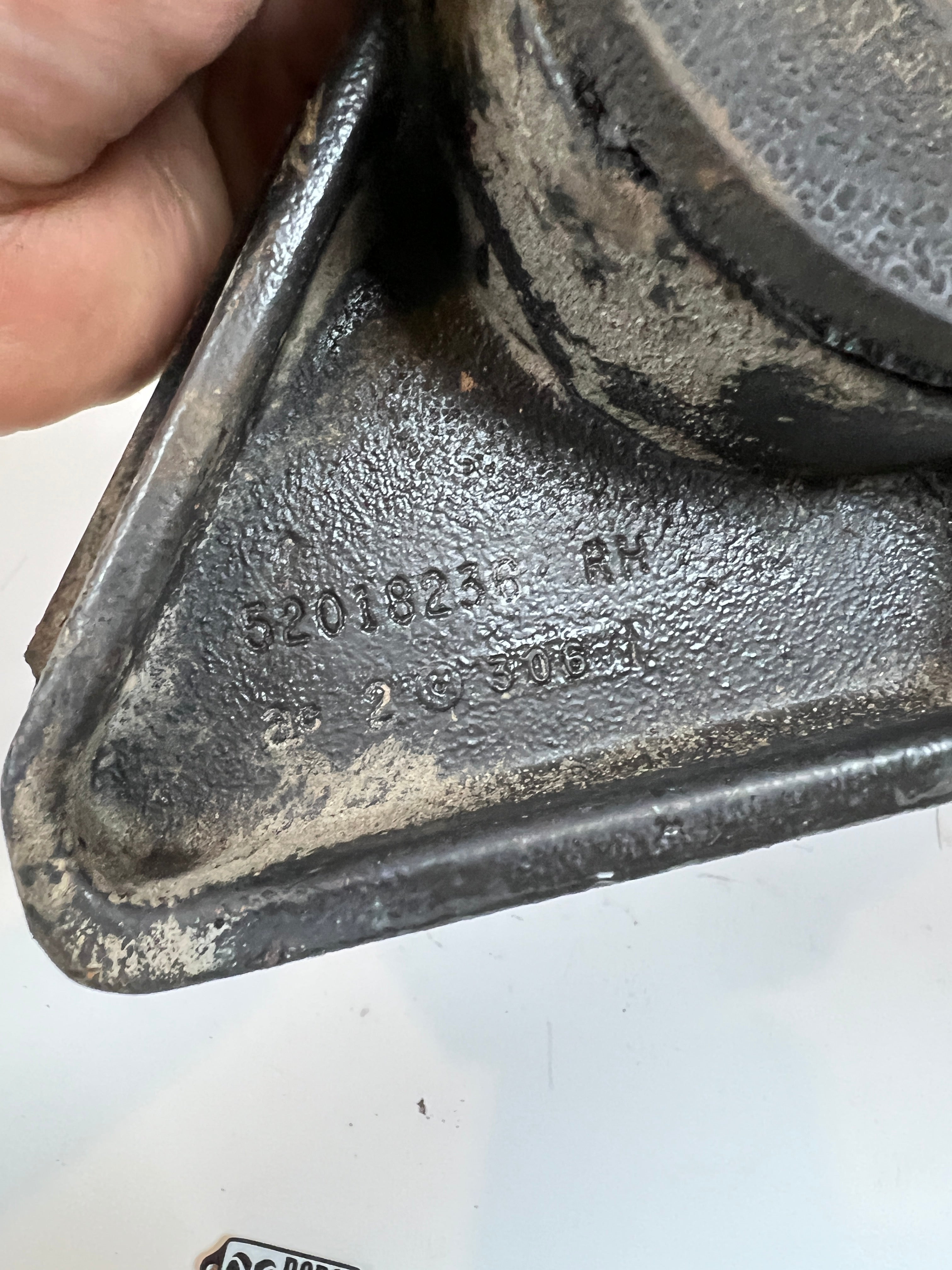 1994-1998 Dodge Ram 2500 3500 12V 5.9L Cummins Pass RH Motor Mount