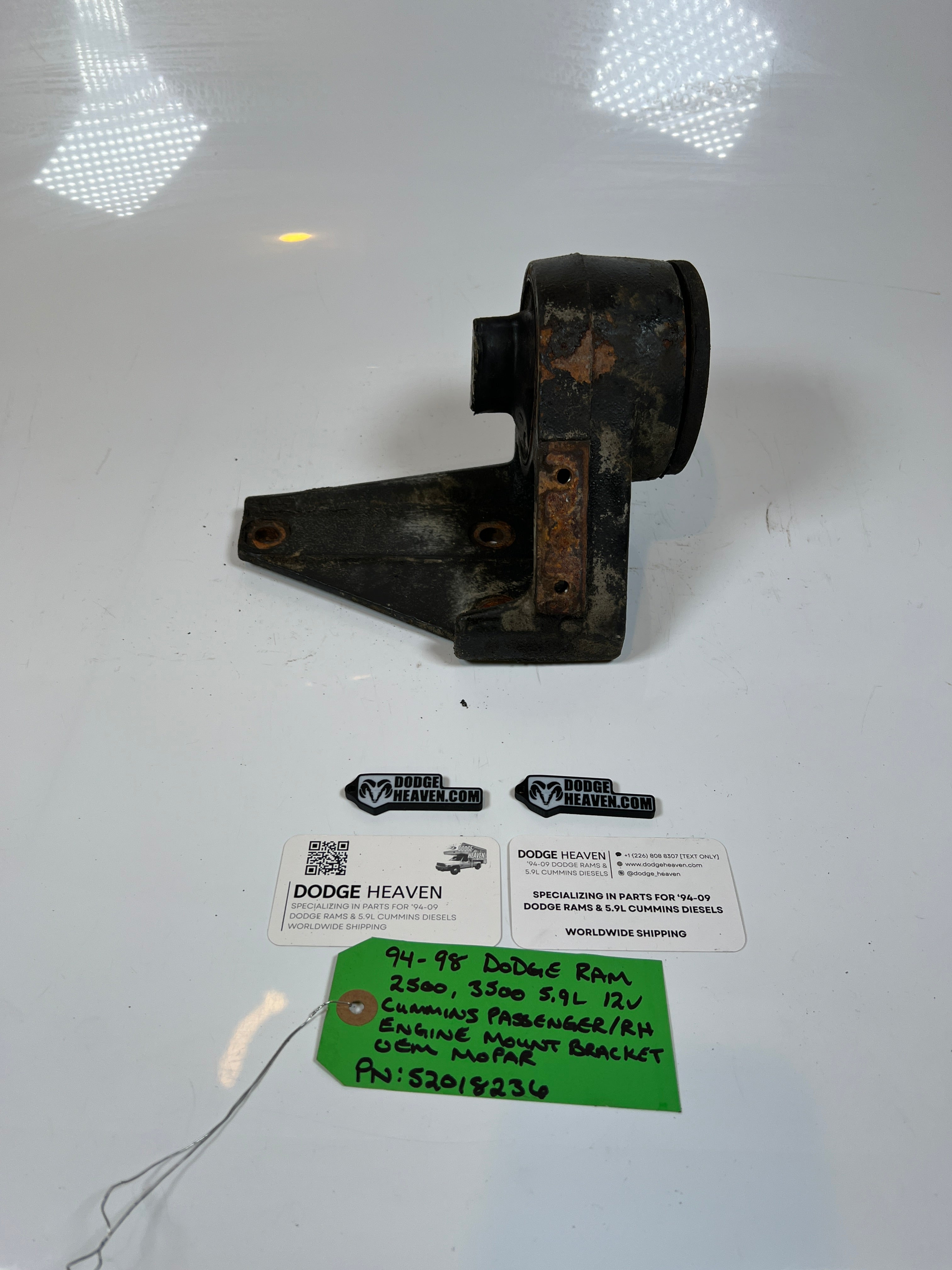 1994-1998 Dodge Ram 2500 3500 12V 5.9L Cummins Pass RH Motor Mount