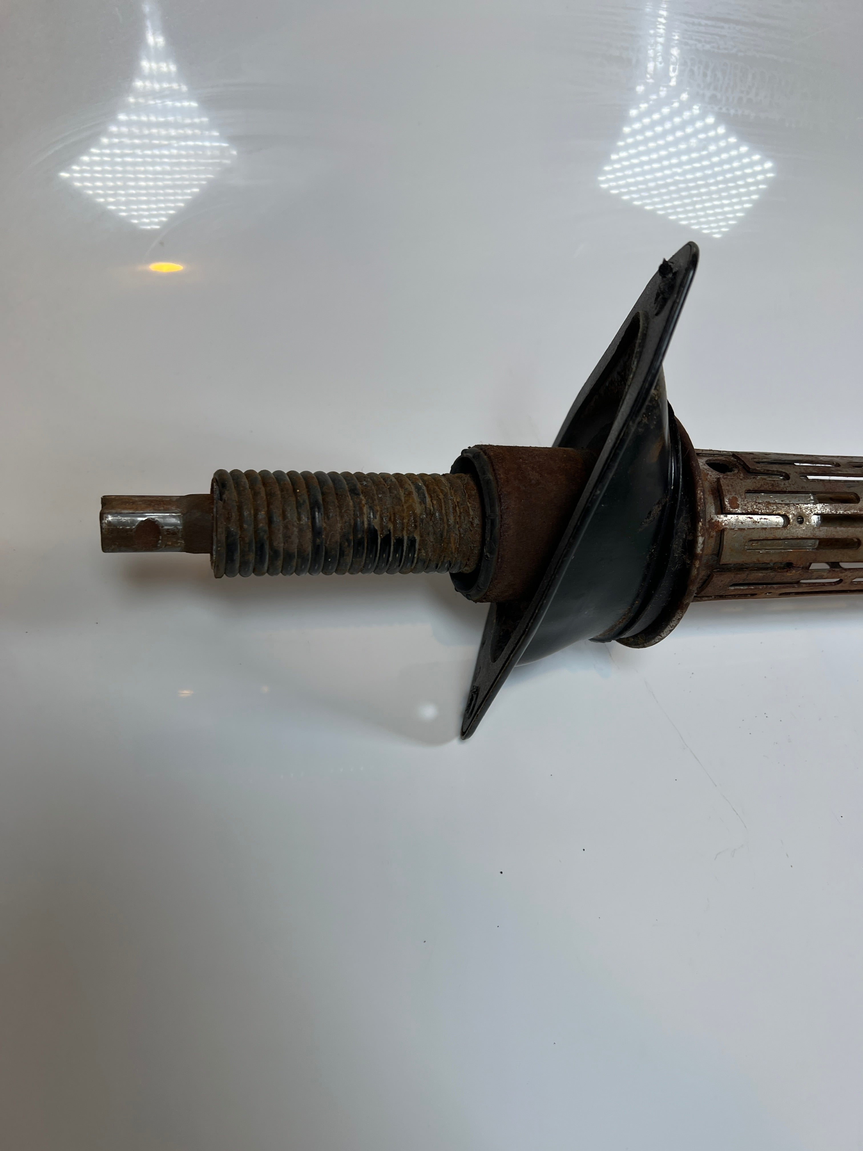 1996-1997 Dodge Ram Steering Column Manual Trans W/O Tilt 1500-3500