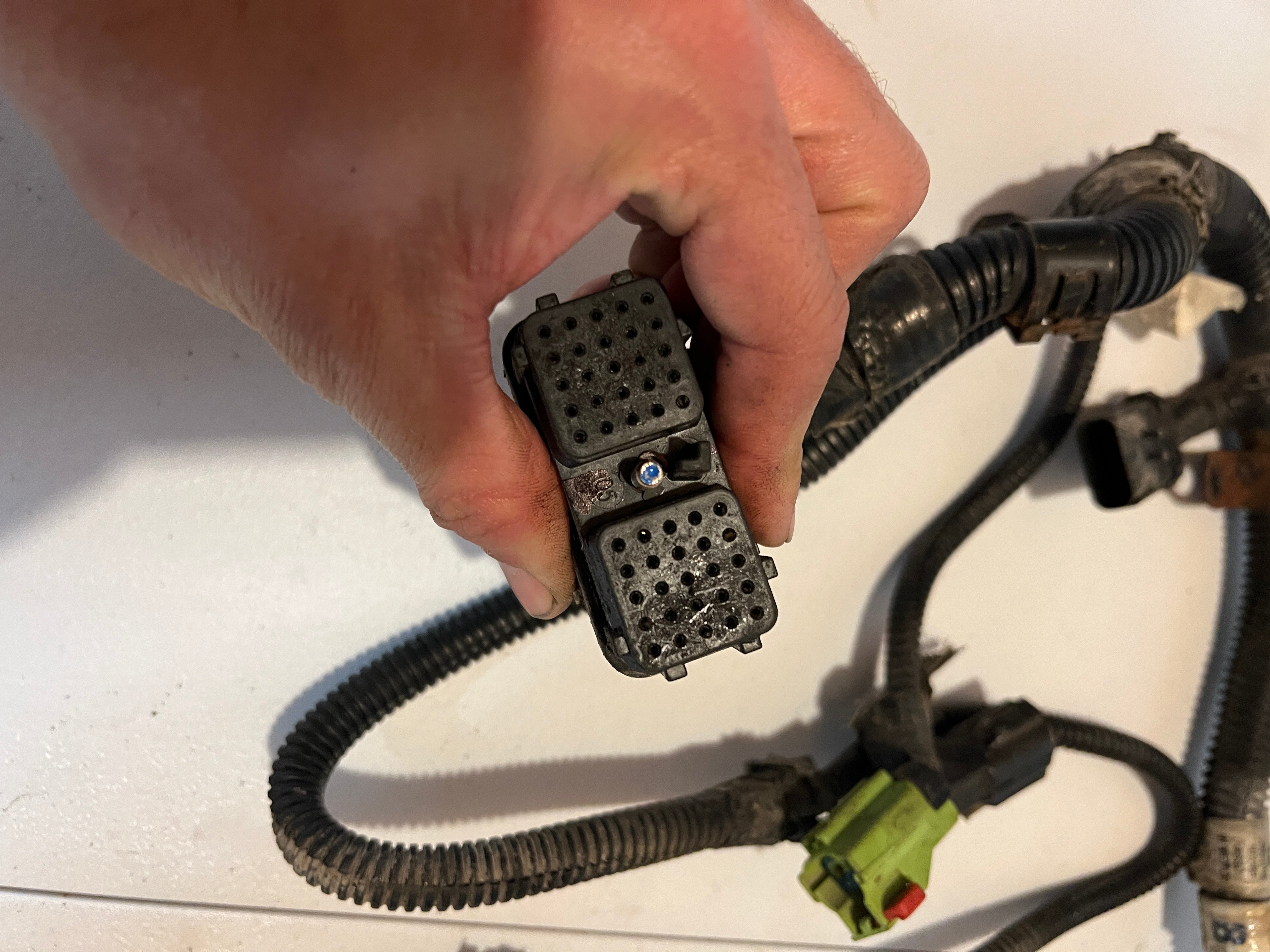 2003-2003 Dodge Ram 2500 3500 5.9L Cummins ECM Wiring Harness