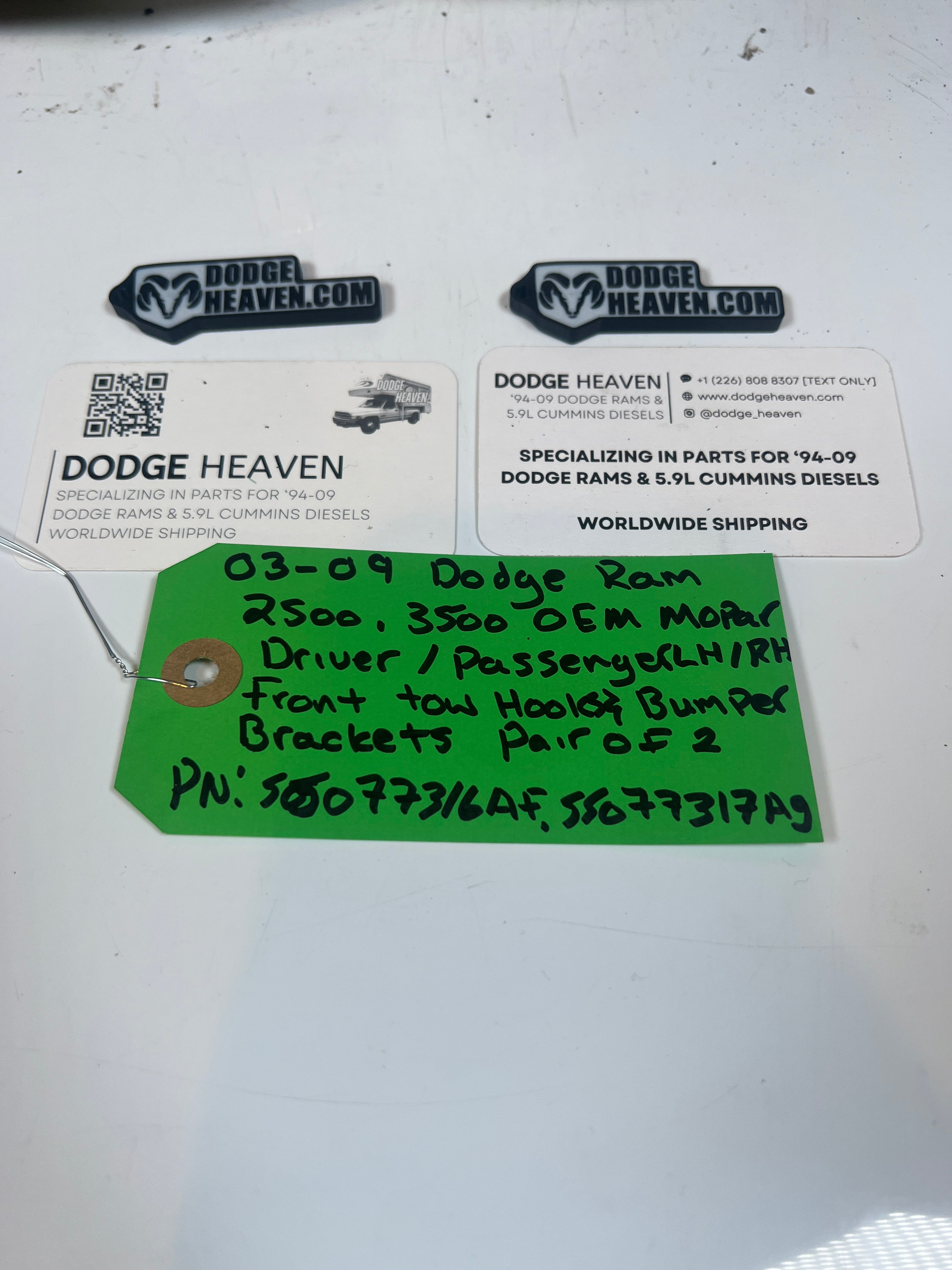 2003-2009 Dodge Ram 2500 3500 Driver & Pass Front Bumper Bracket W Tow Hooks