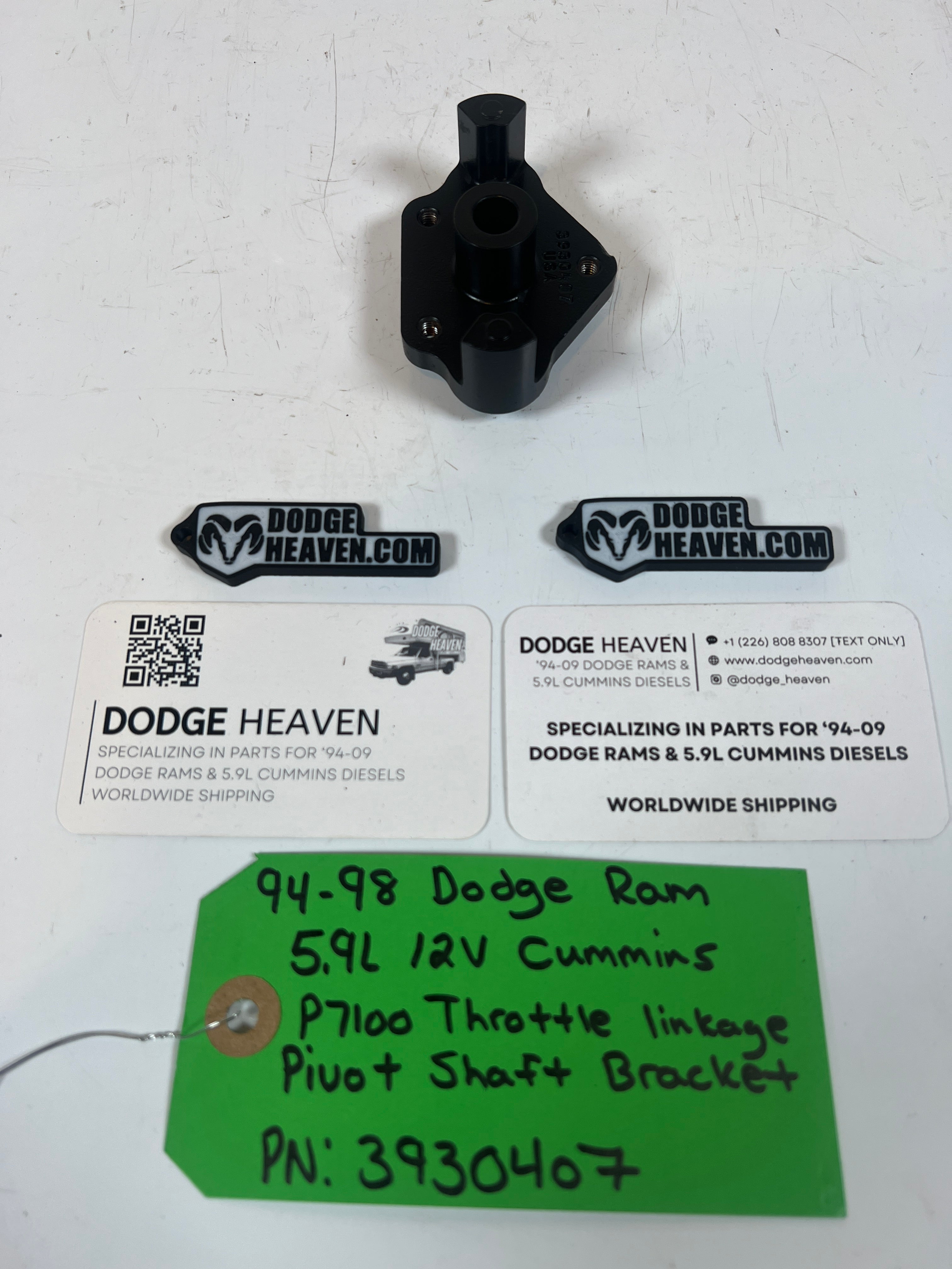 1994-1998 P7100 12 Valve 5.9L Throttle Linkage Pivot Shaft Backet