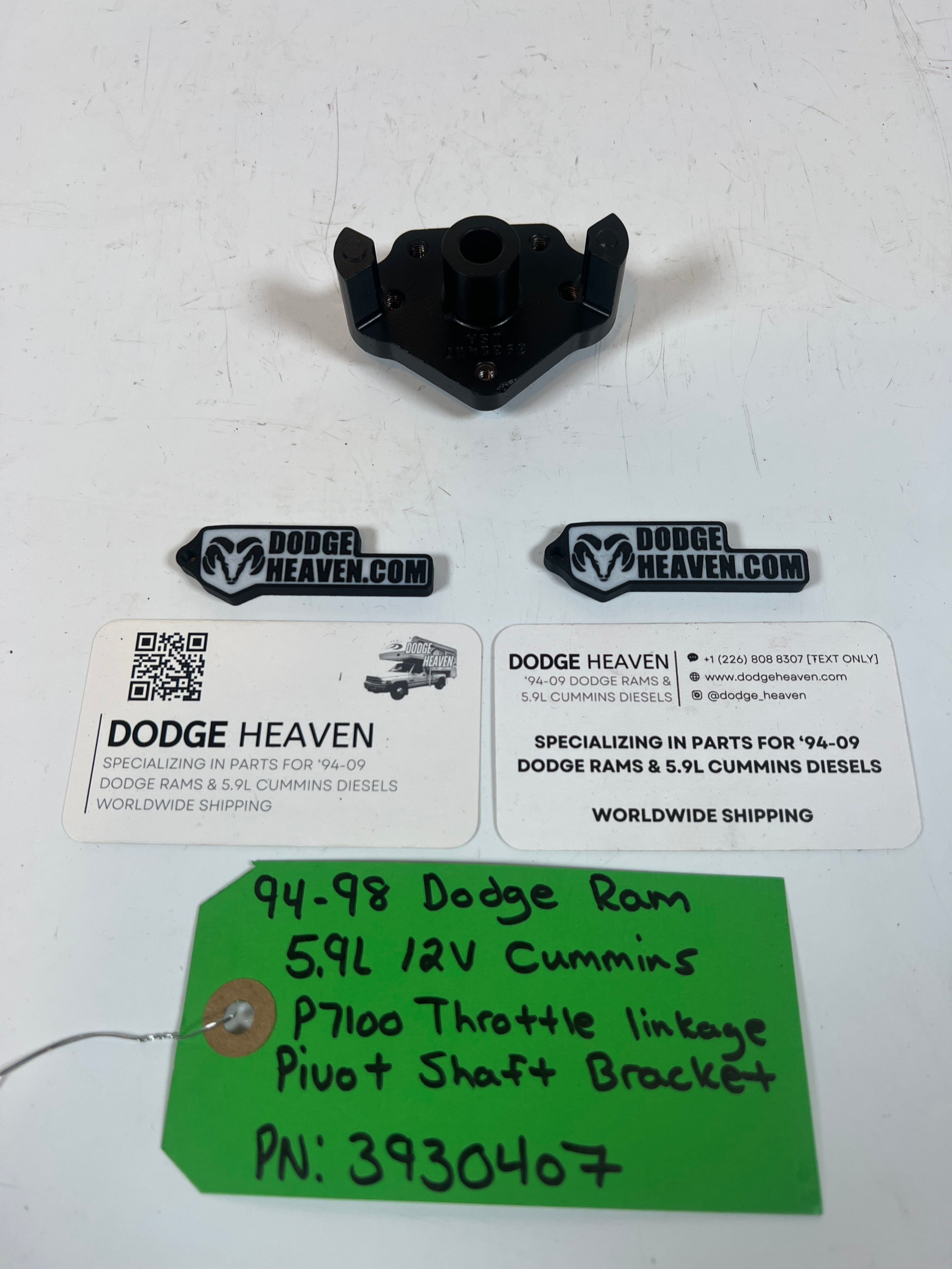 1994-1998 P7100 12 Valve 5.9L Throttle Linkage Pivot Shaft Backet