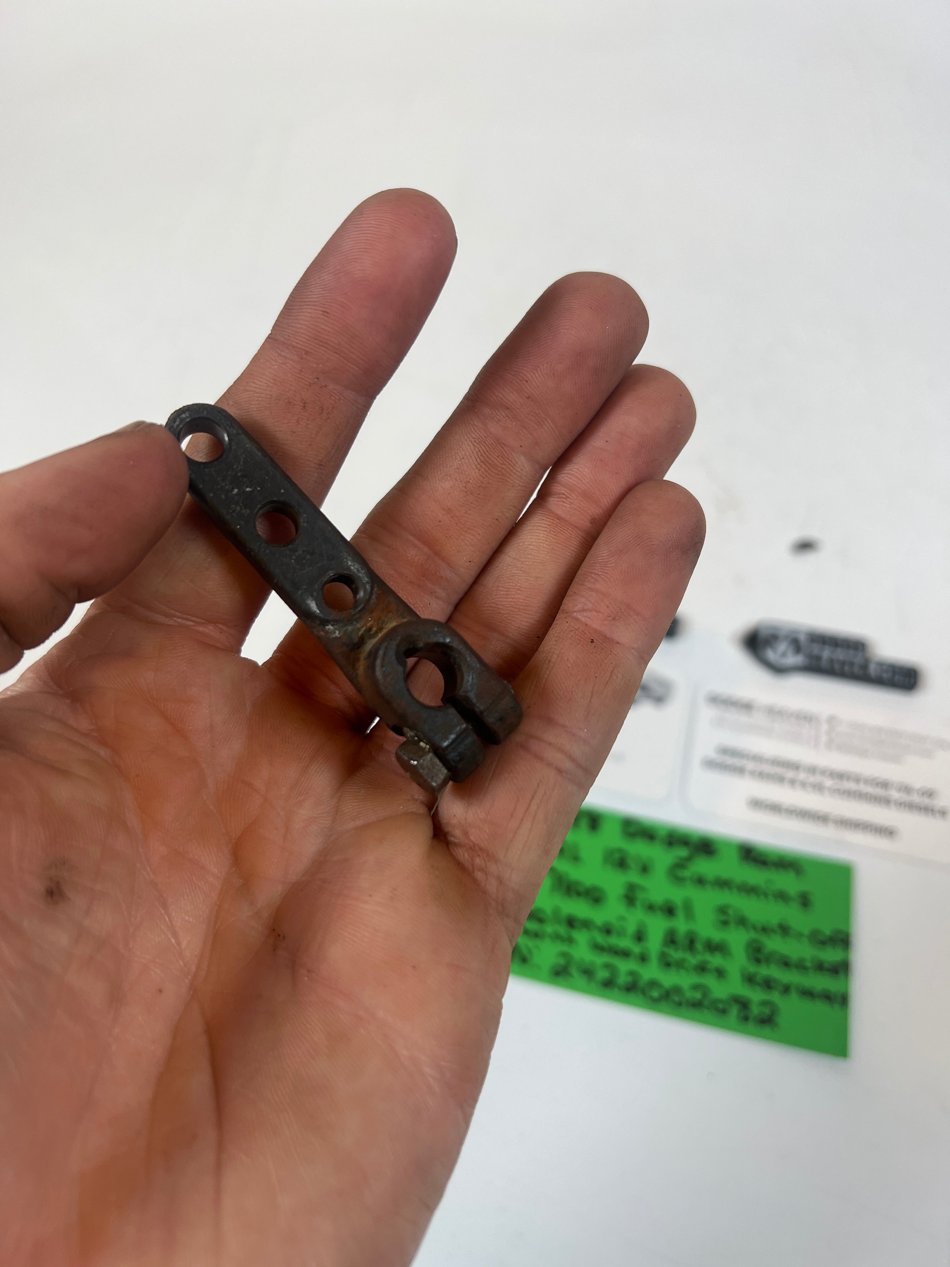 1994-1998 Dodge Ram 12V Cummins P7100 Fuel Shut Off Solenoid Arm bracket