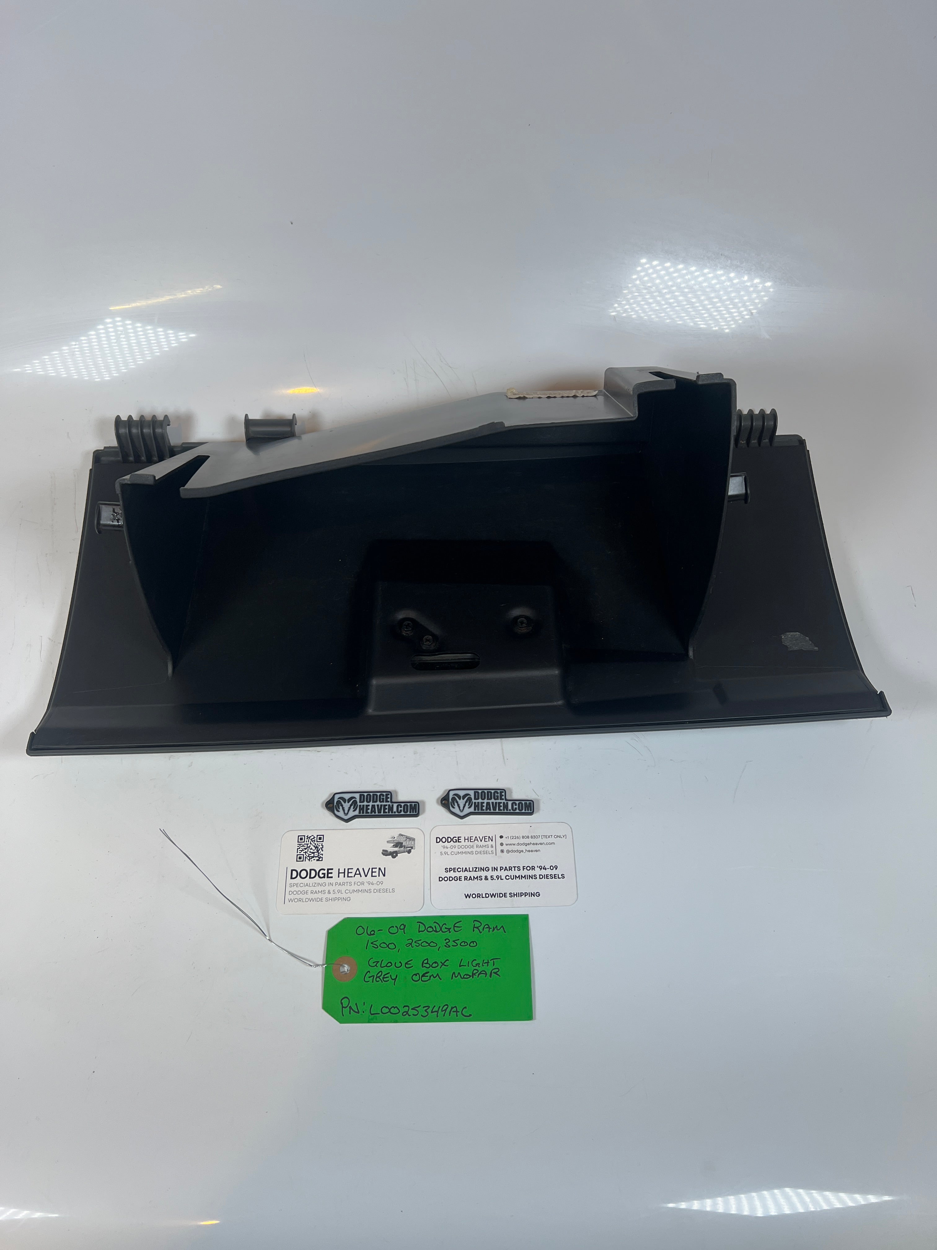 2006-2009 Dodge Ram 1500-3500 Glove Box Light Grey