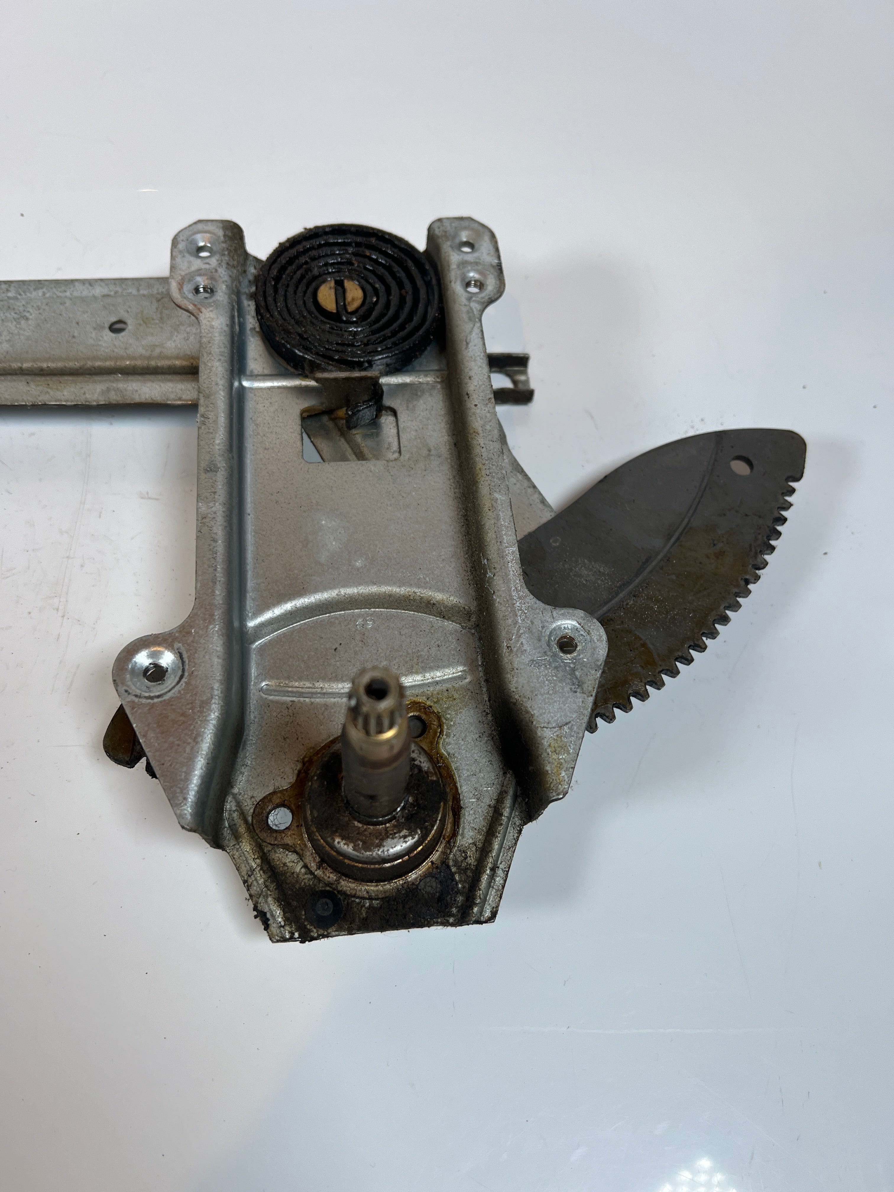 1994-2002 Dodge Ram 1500-3500 Manual Window Regulator Assembly Passenger RH