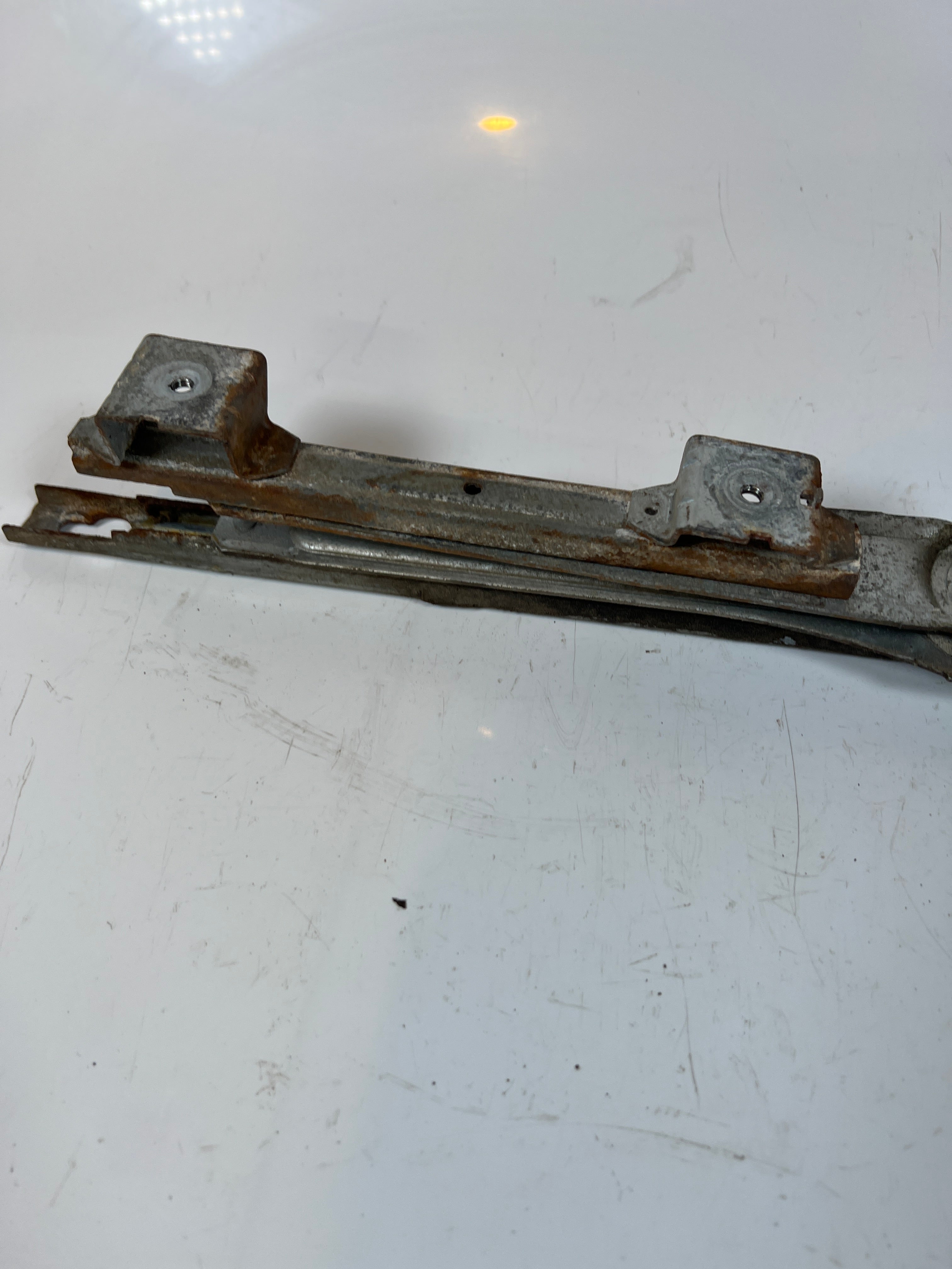 1994-2002 Dodge Ram 1500-3500 Manual Window Regulator Assembly Passenger RH