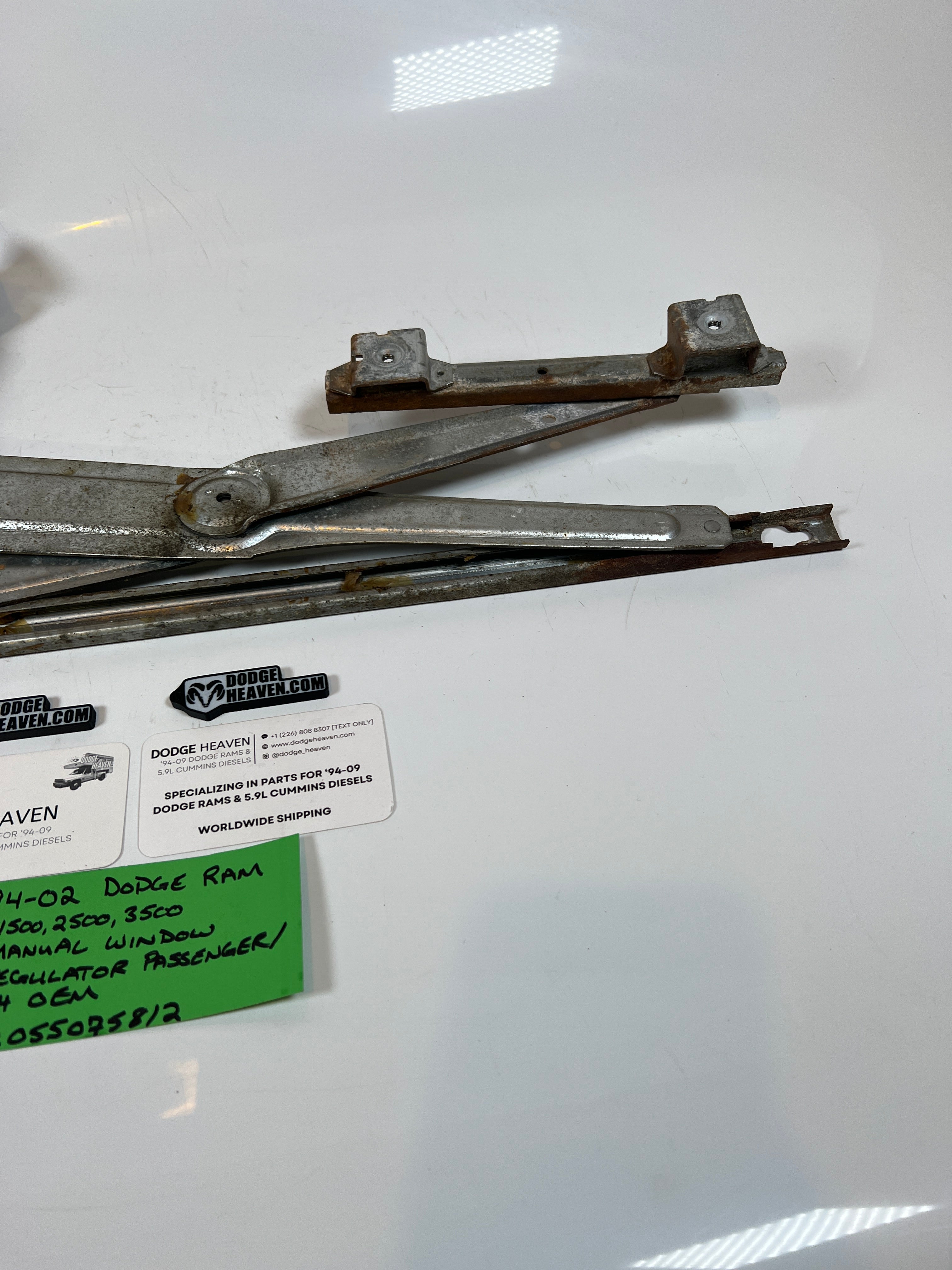1994-2002 Dodge Ram 1500-3500 Manual Window Regulator Assembly Passenger RH