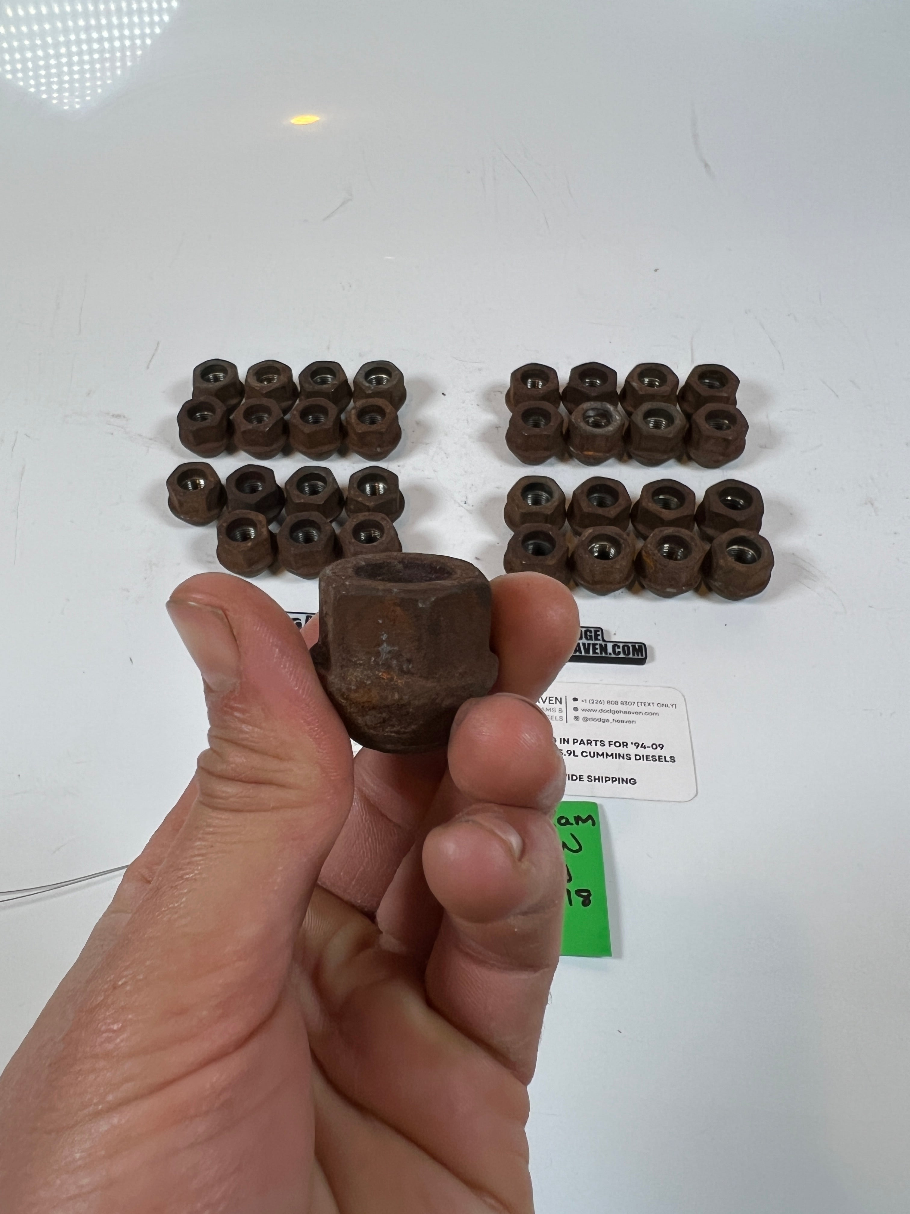 1994-2011 Dodge Ram 2500 3500 SRW Acorn Style Lug Nuts 9/16-18 QTY 32