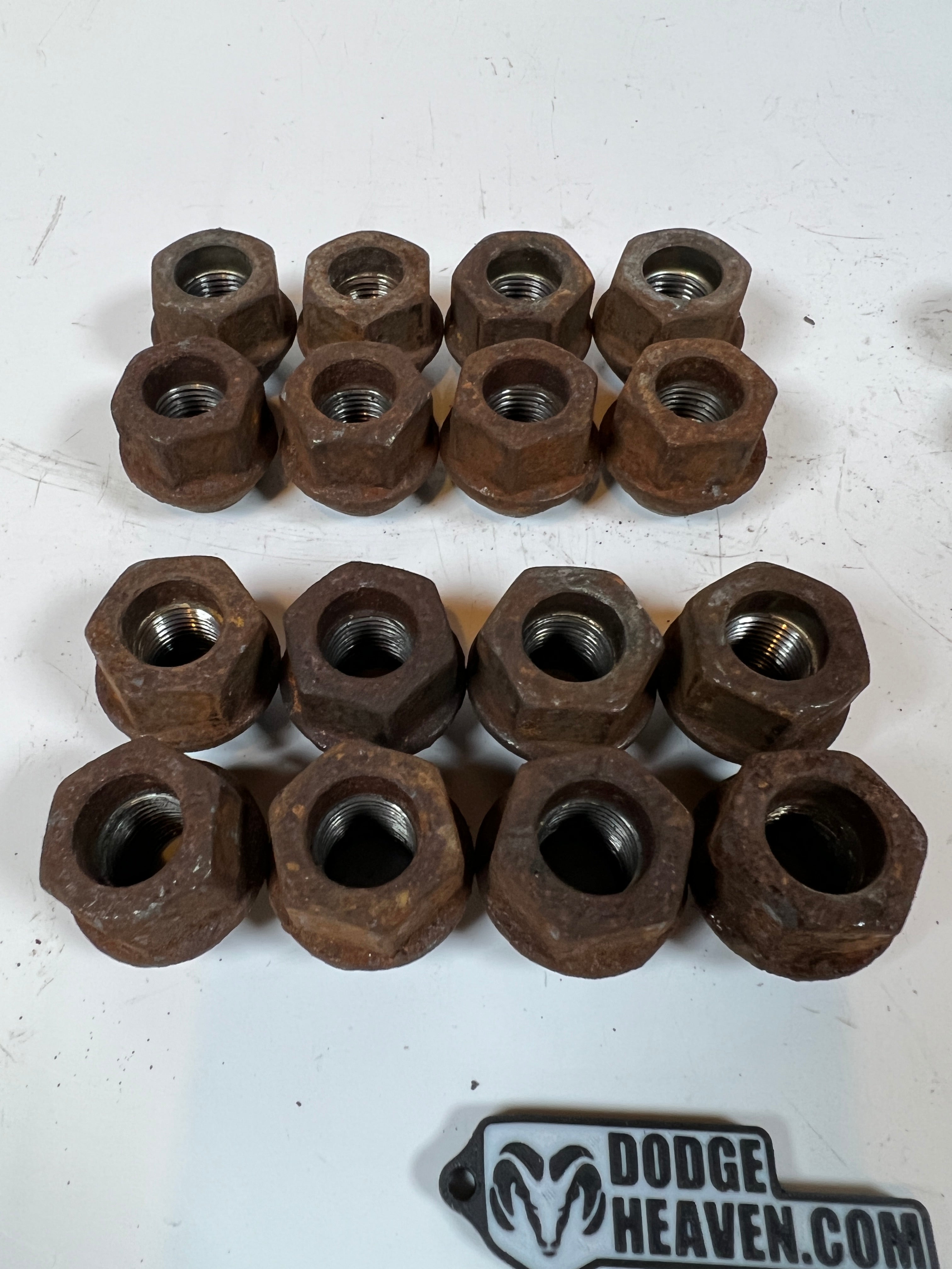 1994-2011 Dodge Ram 2500 3500 SRW Acorn Style Lug Nuts 9/16-18 QTY 32