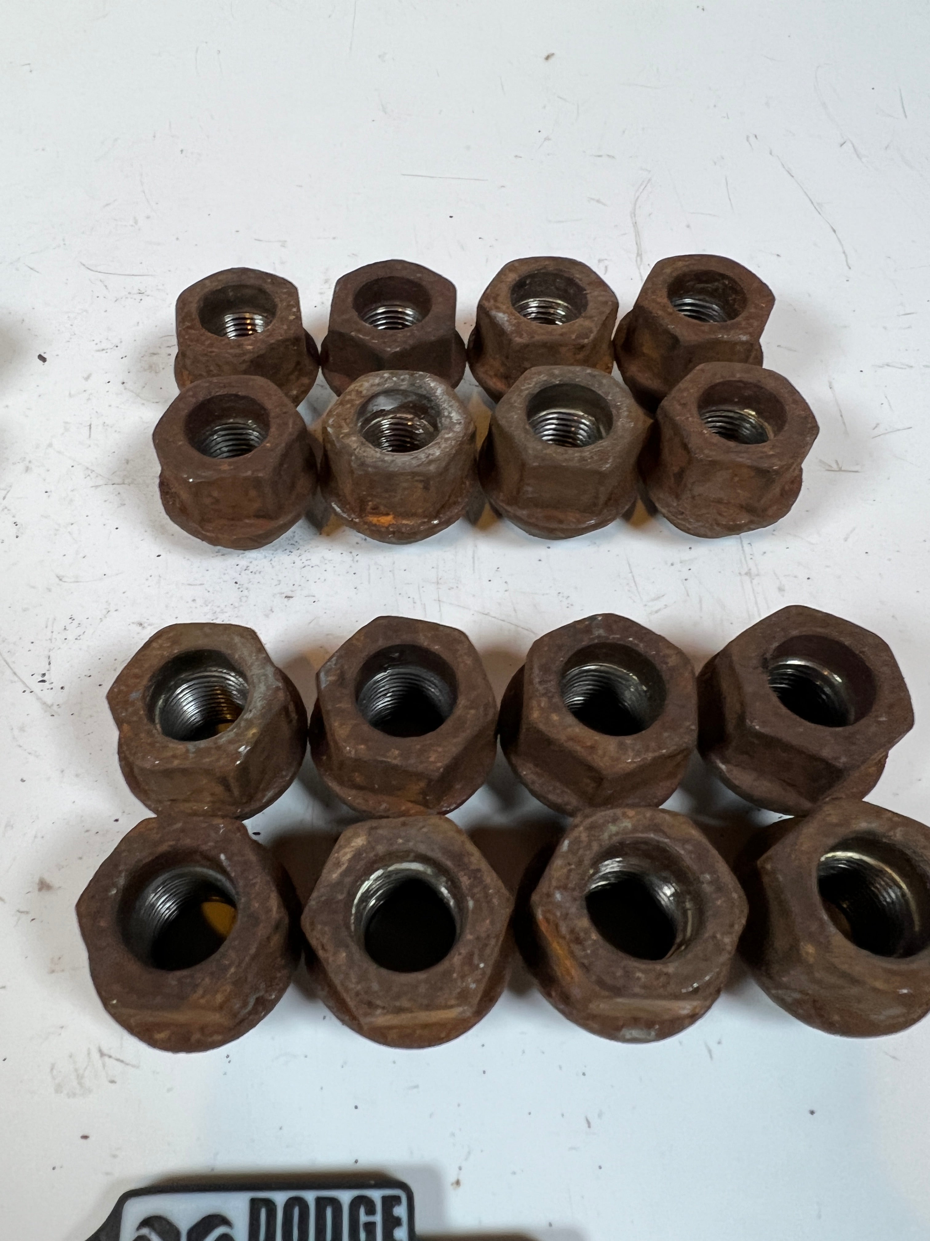 1994-2011 Dodge Ram 2500 3500 SRW Acorn Style Lug Nuts 9/16-18 QTY 32