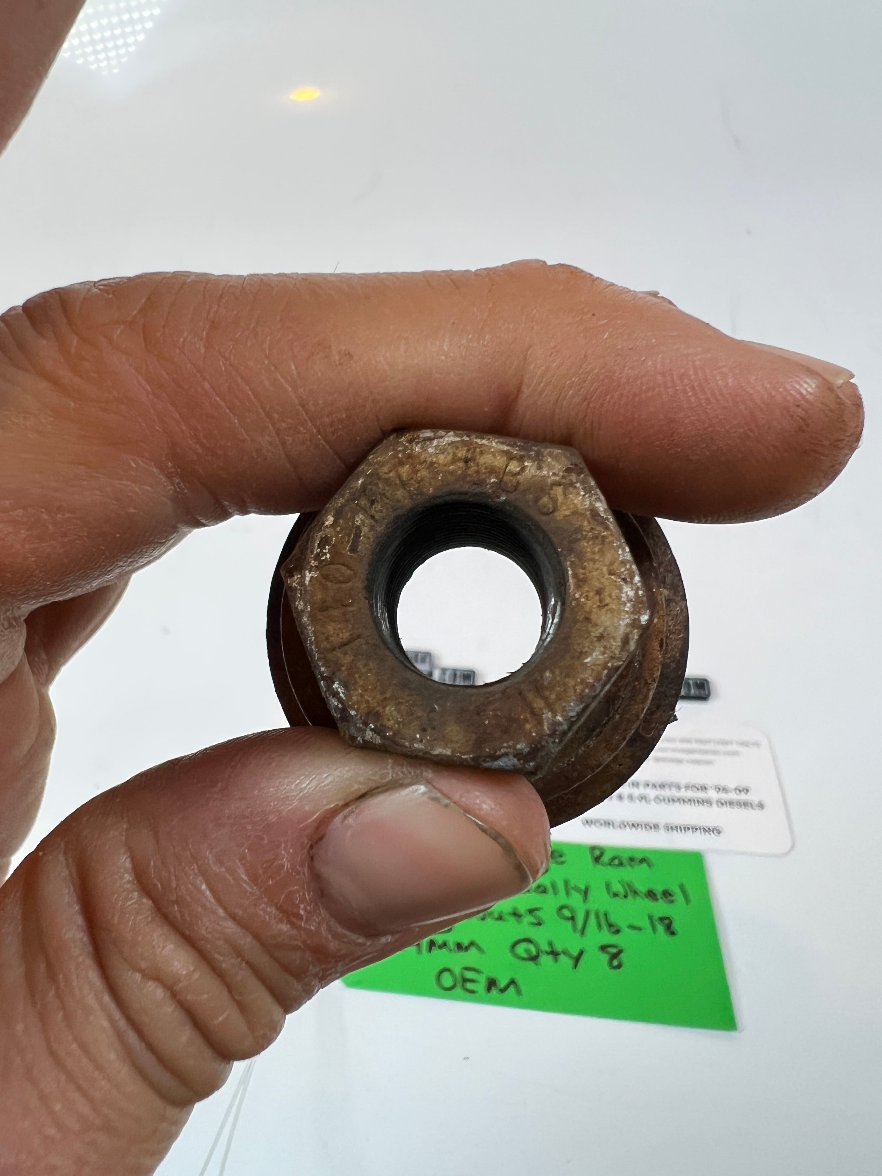 1994-2011 Dodge Ram 3500 DRW Dually Wheel Lug Nuts 9/16-18 (24MM) Qty 8