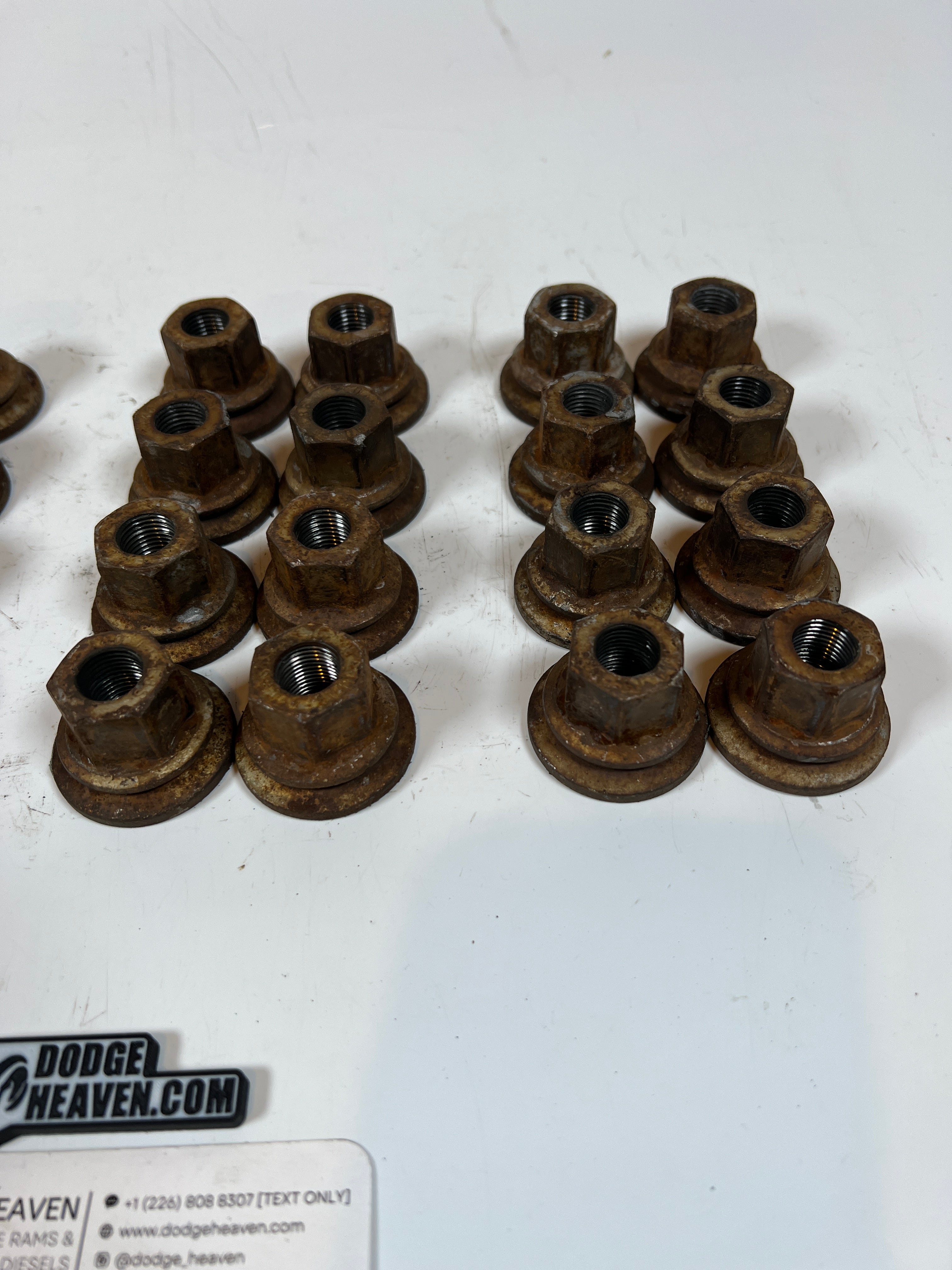 1994-2011 Dodge Ram 3500 DRW Dually Wheel Lug Nuts 9/16-18 (24MM) Qty 32
