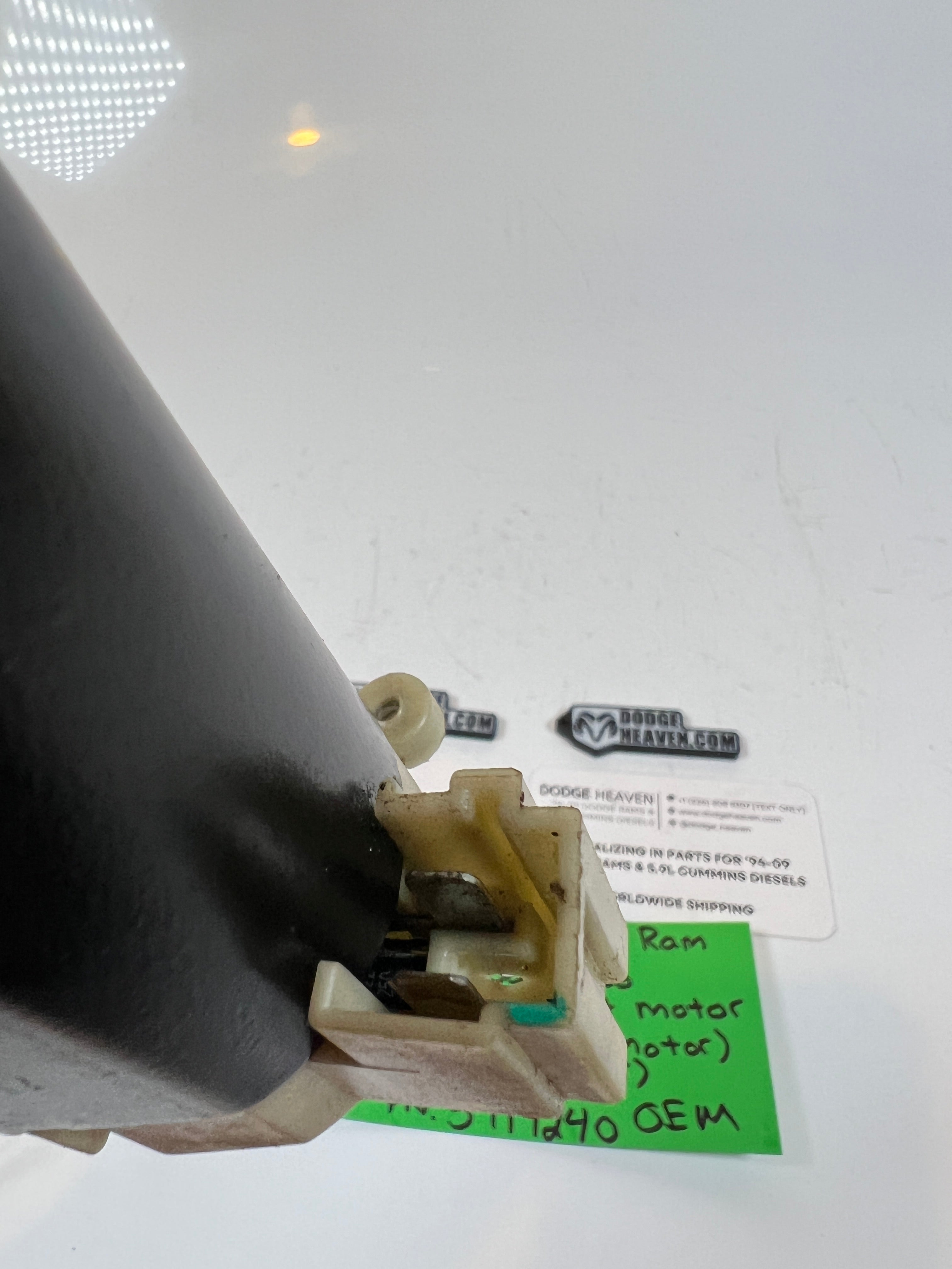 2002-2009 Dodge Ram Vertical Seat Motor Front Facing W/O Worm Gear