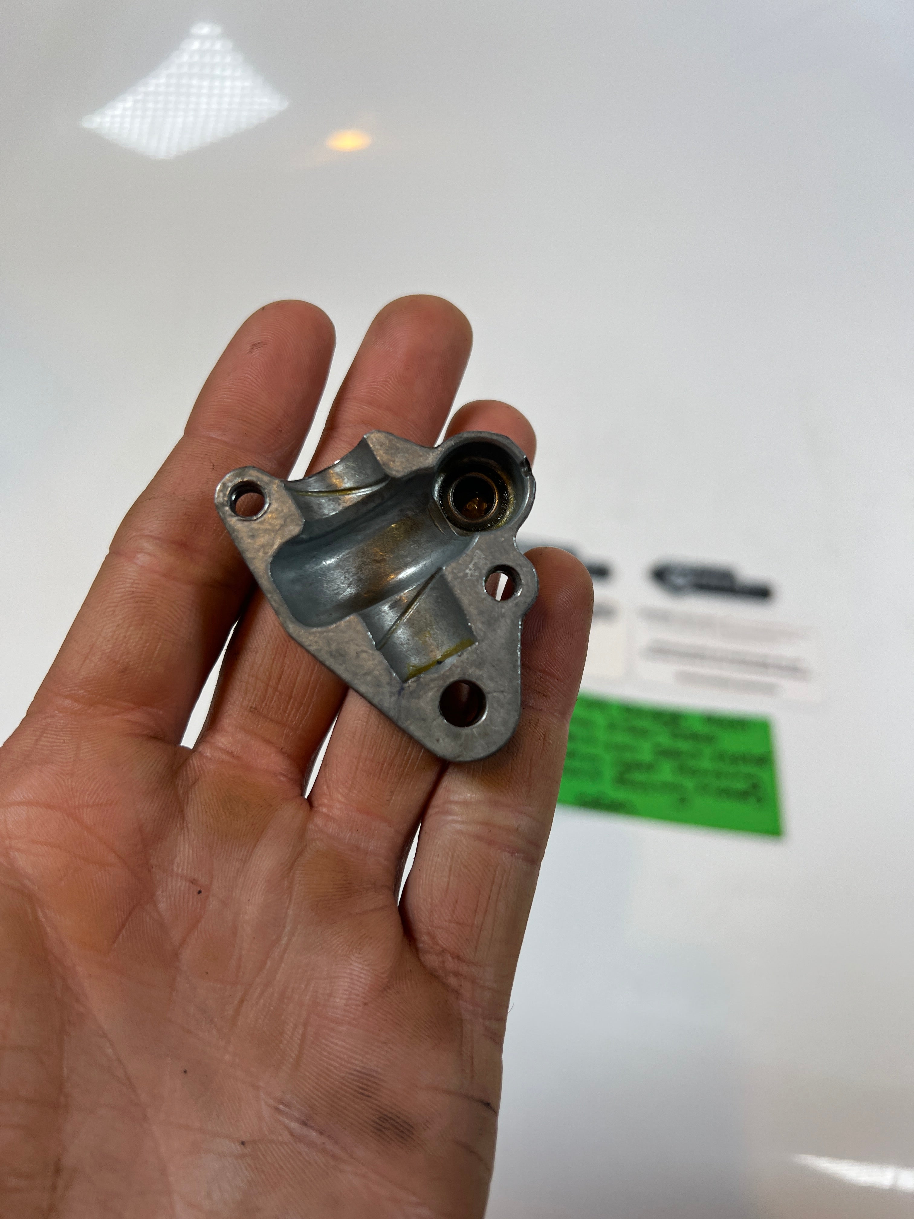 2002-2009 Dodge Ram 1500-3500 Vertical Seat Motor Worm Gear housing Front