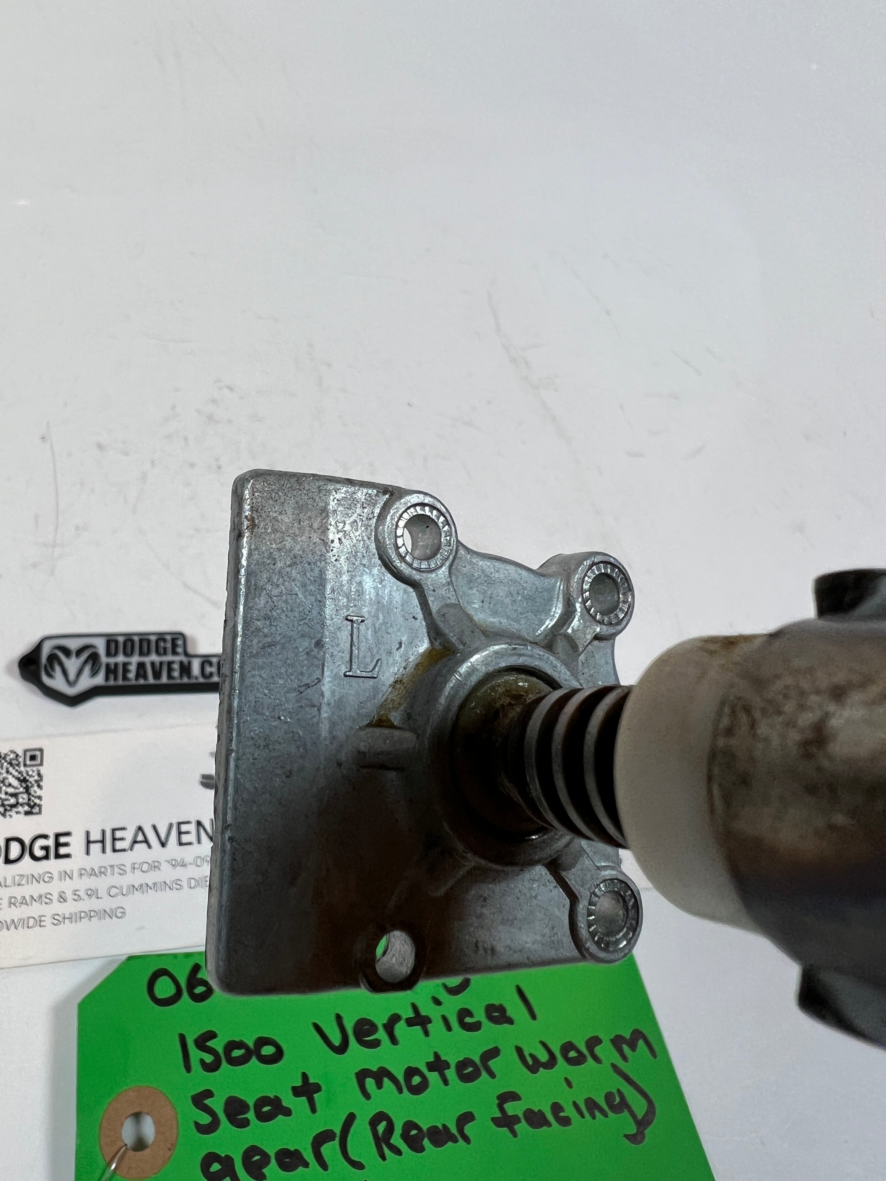 2006-2008 Dodge Ram 1500 Vertical Seat Motor (Rear Facing) Worm Gear