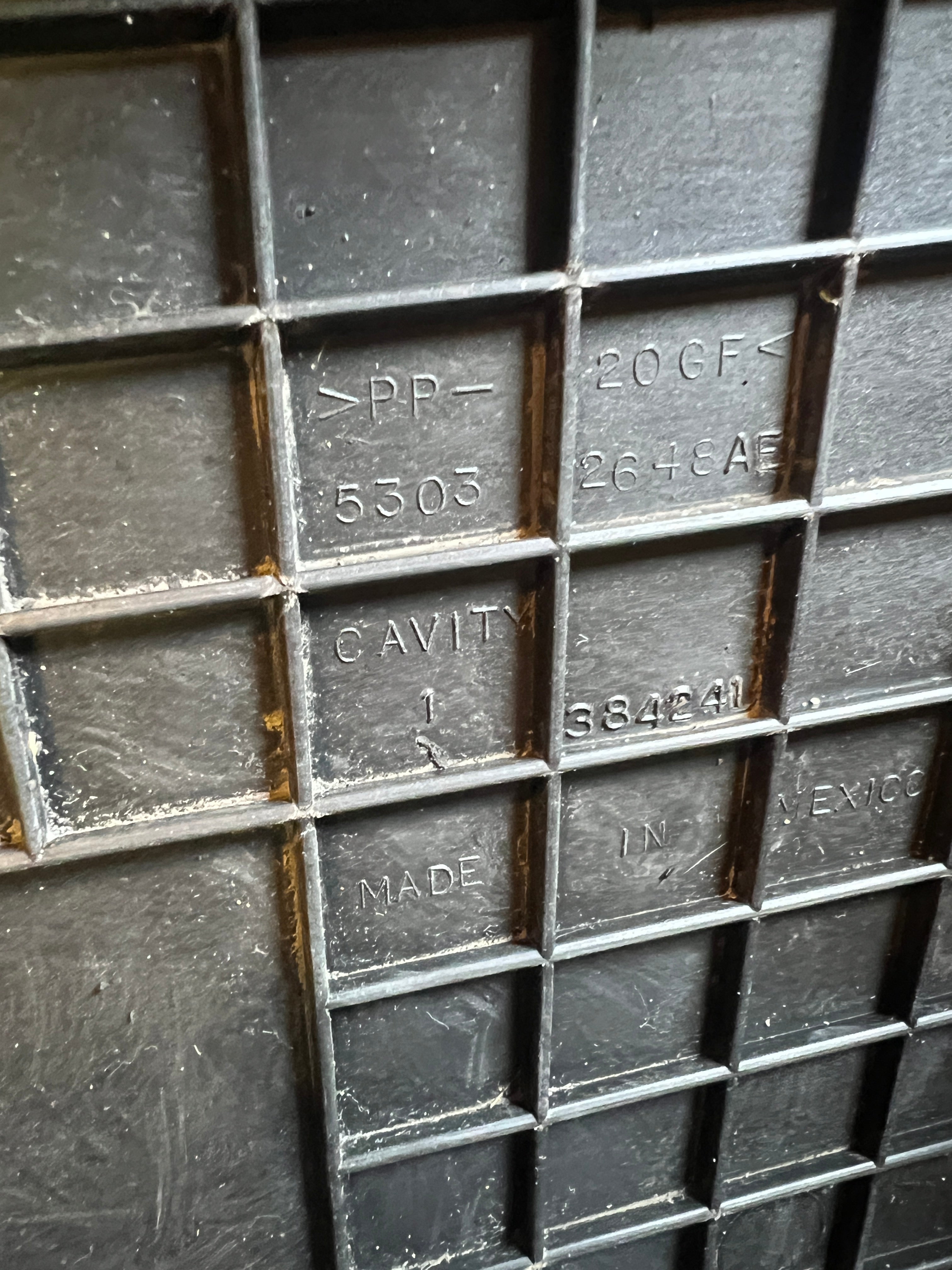 2003-2007 Dodge Ram 2500 3500 5.9L Cummins Air Filter Box Top