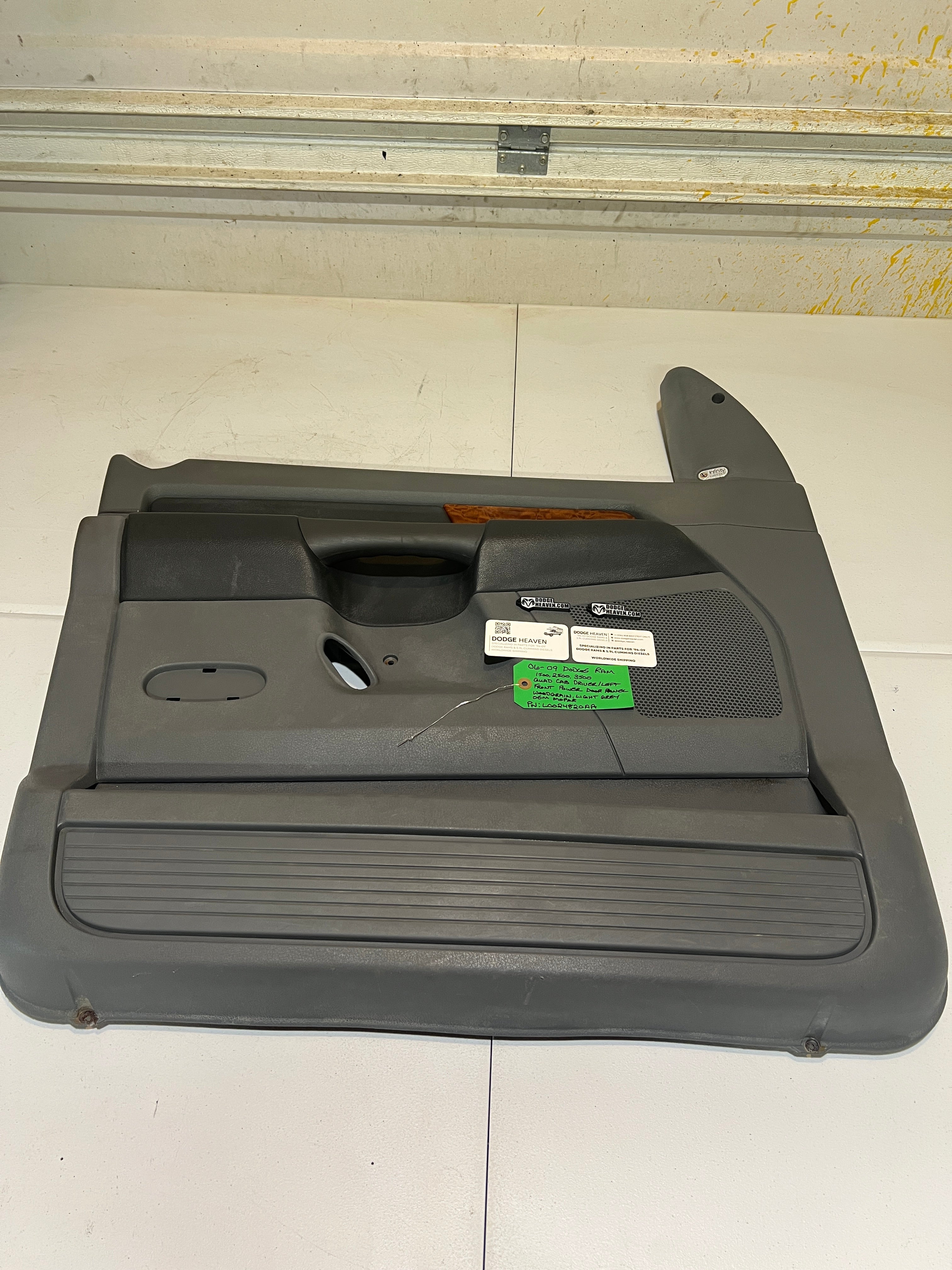 2006-2009 Dodge Ram 1500-3500 Driver Quad Cab Wood Grain Laramie Door Panel