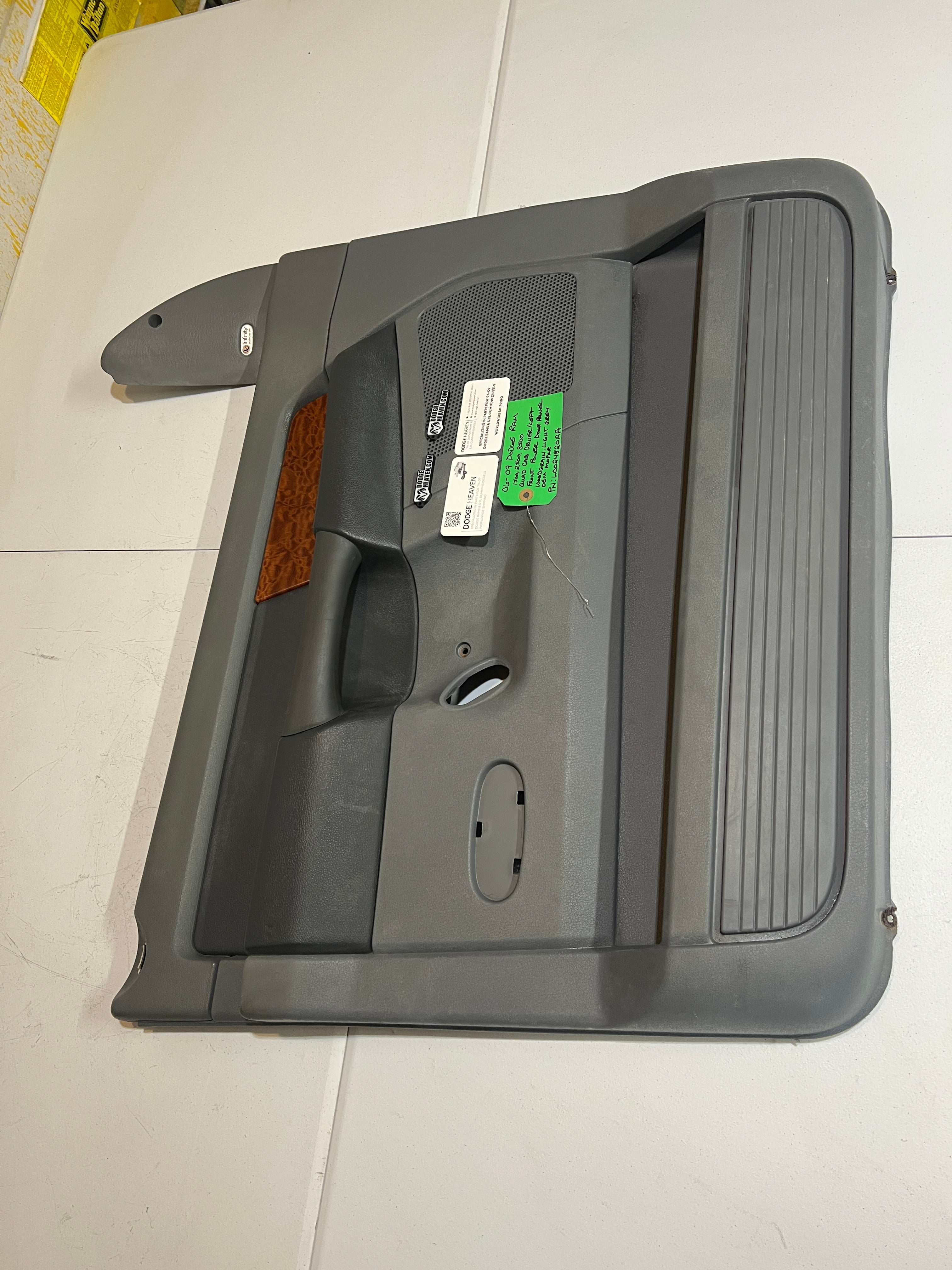 2006-2009 Dodge Ram 1500-3500 Driver Quad Cab Wood Grain Laramie Door Panel