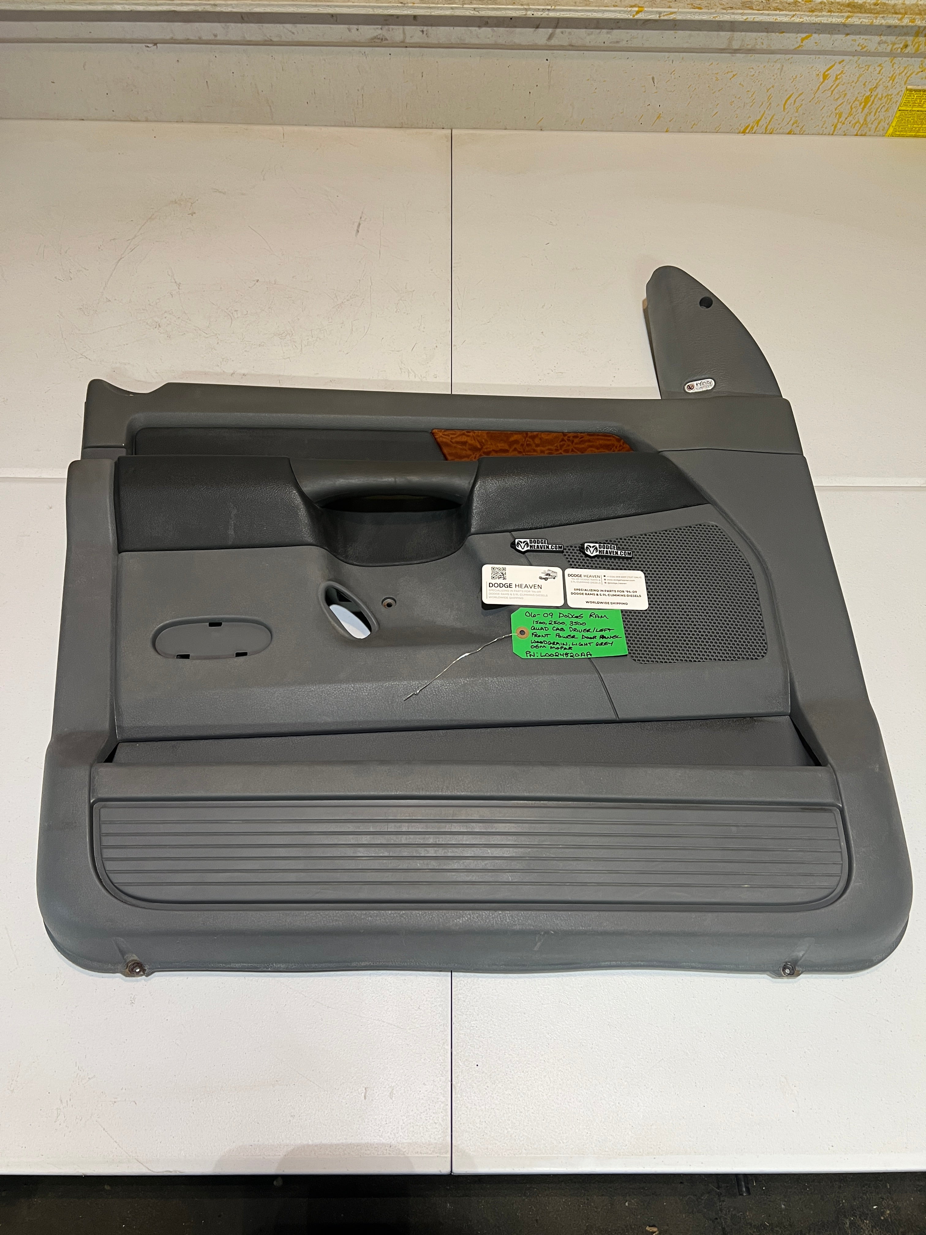 2006-2009 Dodge Ram 1500-3500 Driver Quad Cab Wood Grain Laramie Door Panel