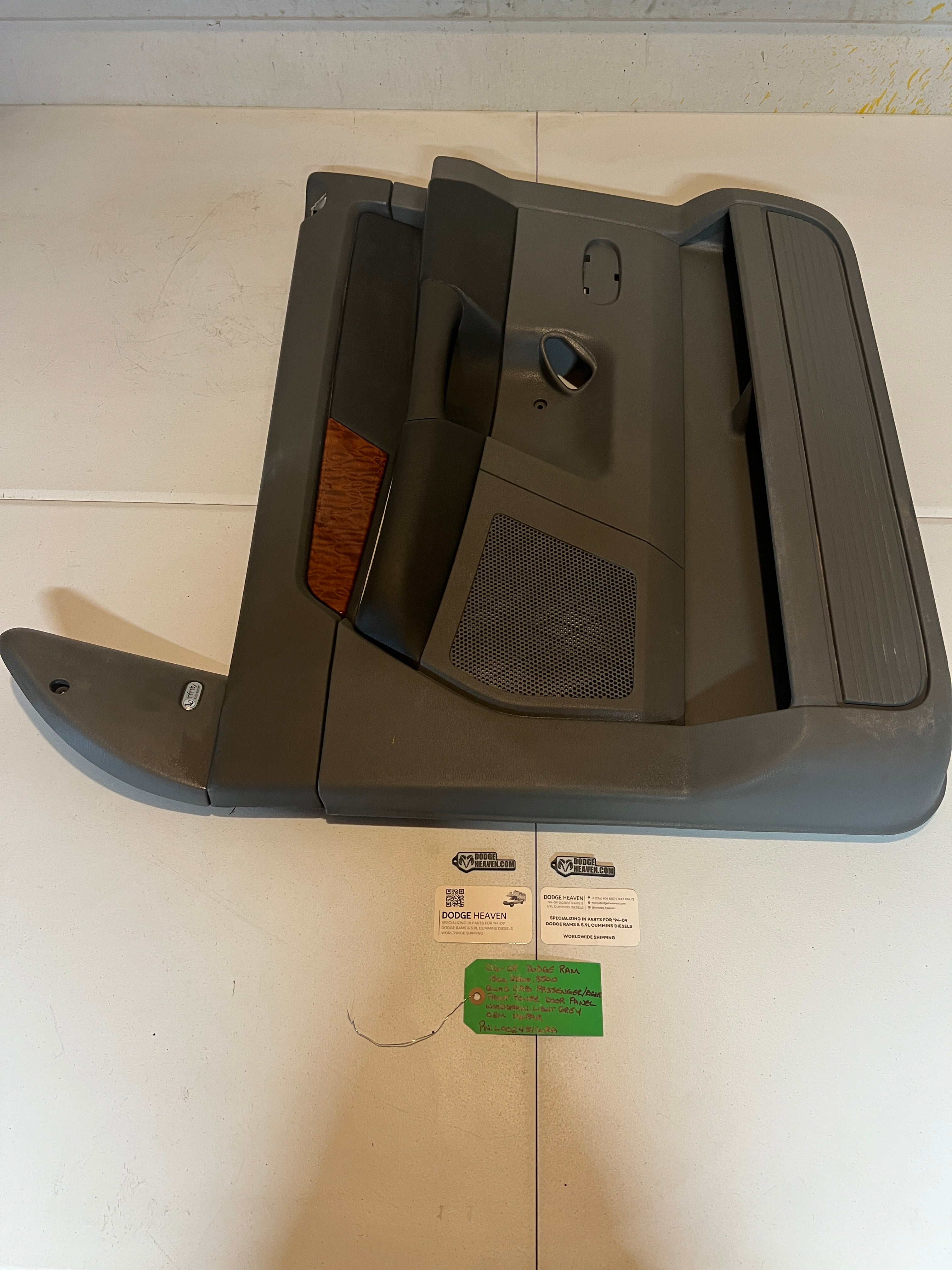 2006-2009 Dodge Ram 1500-3500 Pass Rh Quad Cab Wood Grain Laramie Door Panel