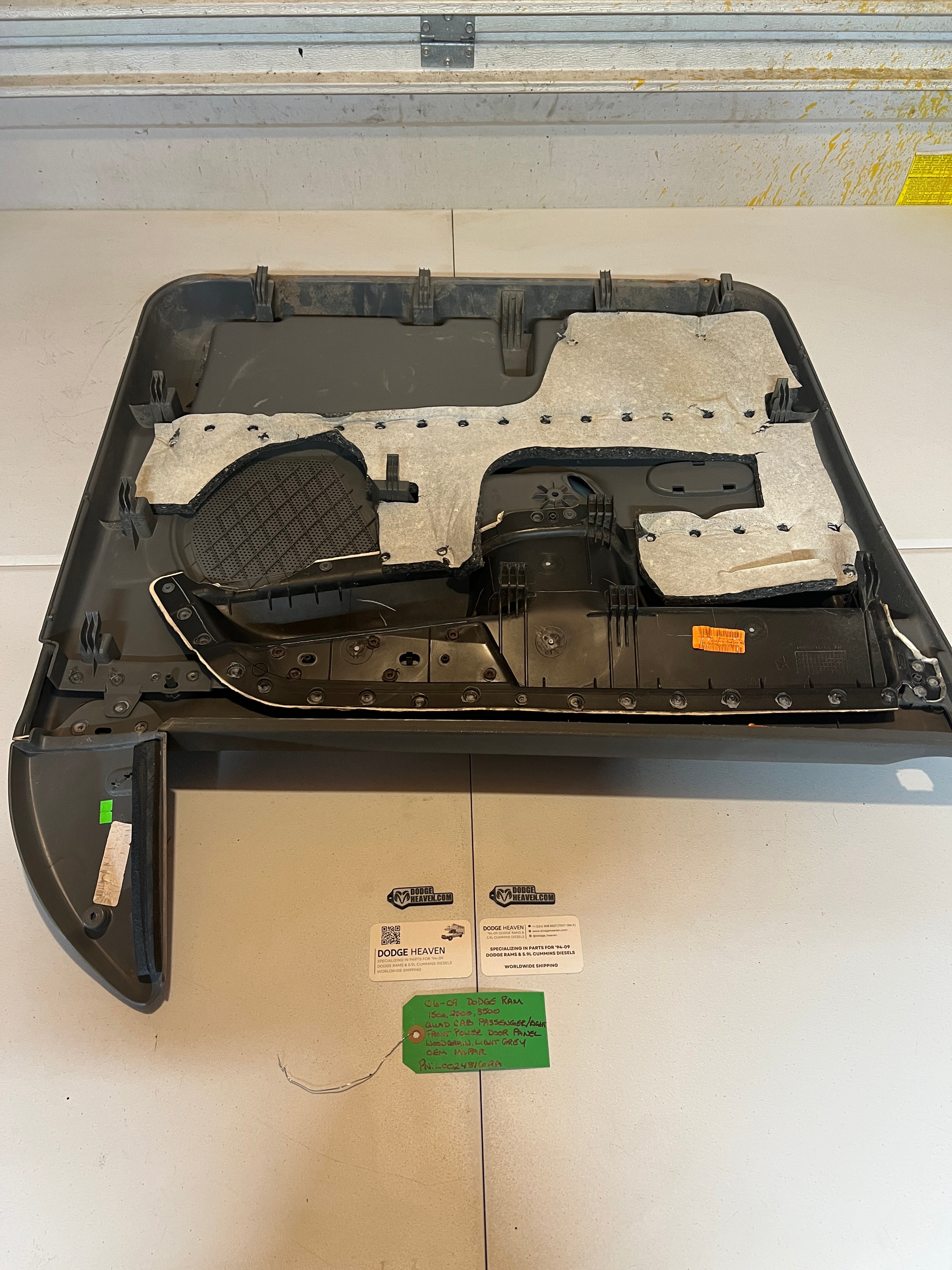 2006-2009 Dodge Ram 1500-3500 Pass Rh Quad Cab Wood Grain Laramie Door Panel