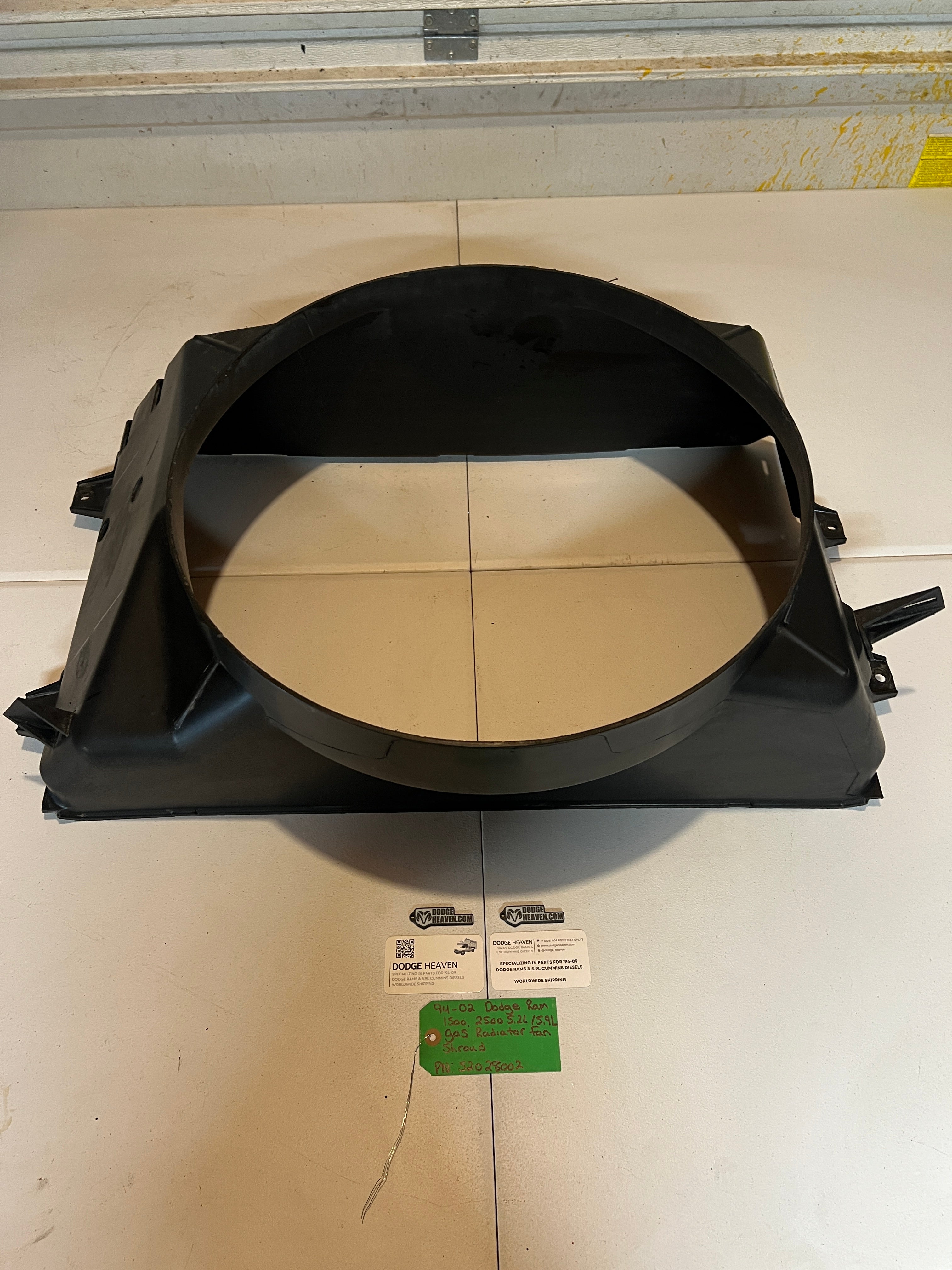 1994-2002 Dodge Ram 1500 2500 5.2L / 5.9L Gas Radiator fan Shroud