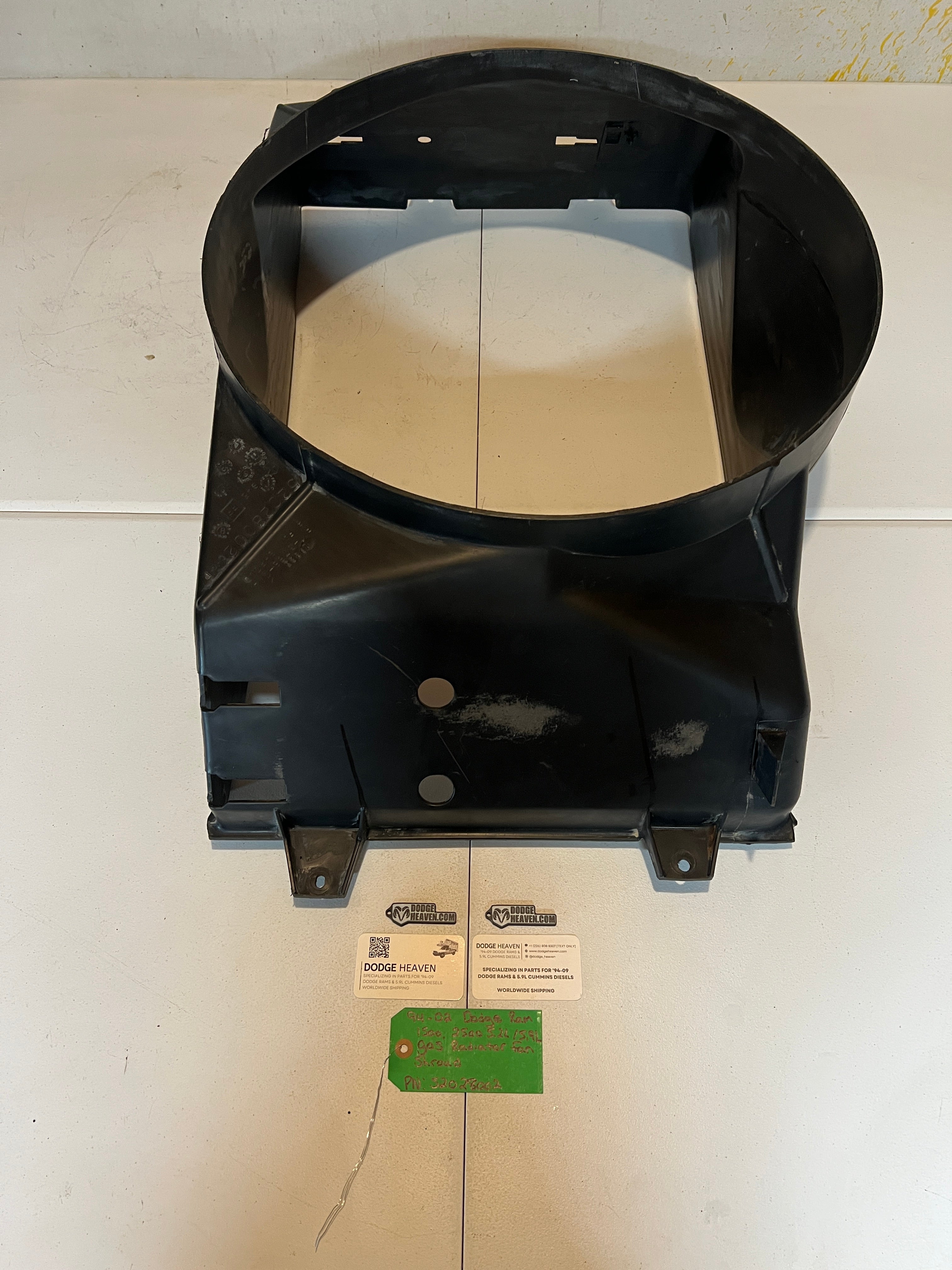1994-2002 Dodge Ram 1500 2500 5.2L / 5.9L Gas Radiator fan Shroud