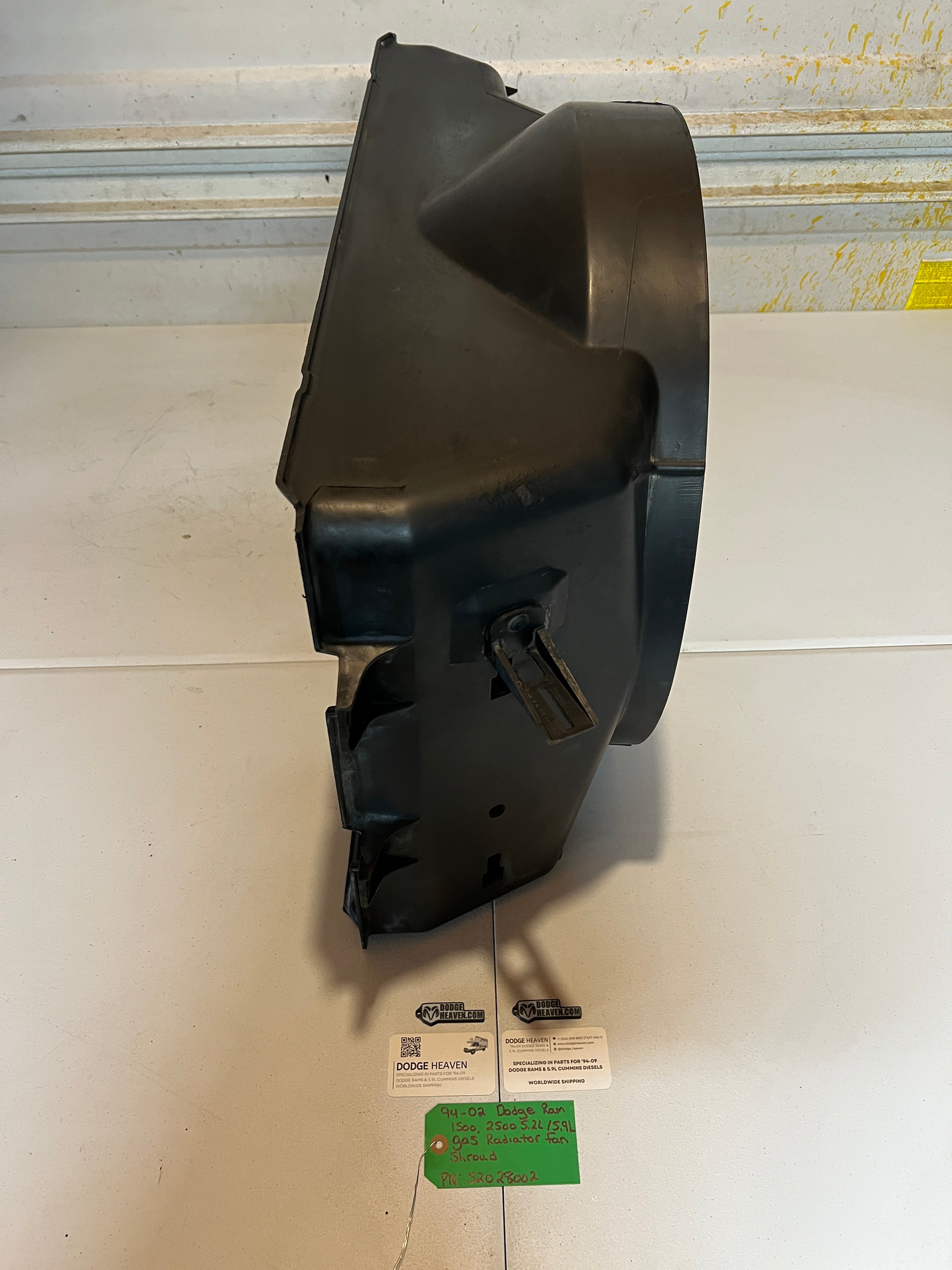 1994-2002 Dodge Ram 1500 2500 5.2L / 5.9L Gas Radiator fan Shroud
