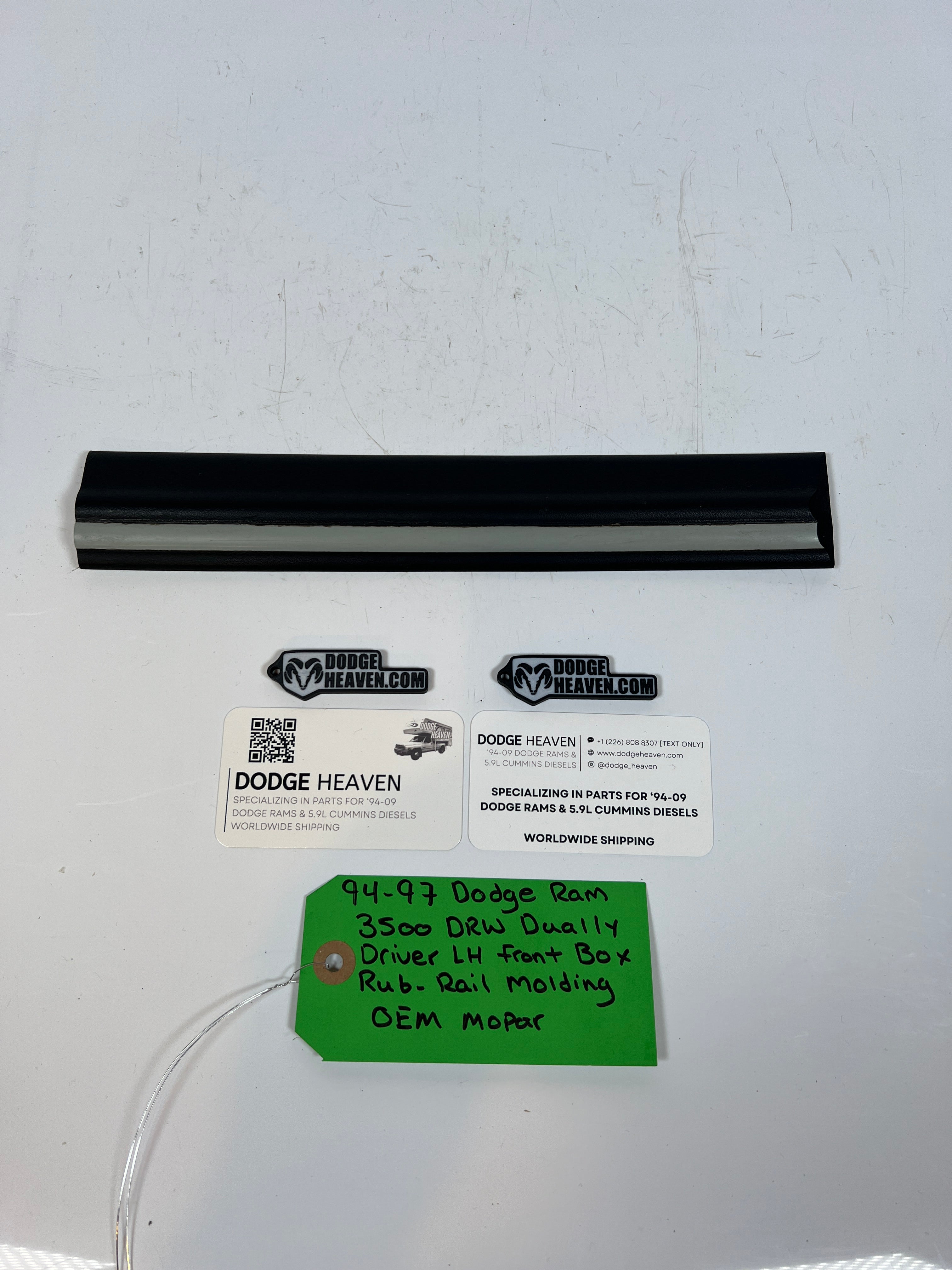 1994-1997 Dodge Ram 3500 Dually Driver Front Box Rub-Rail Molding