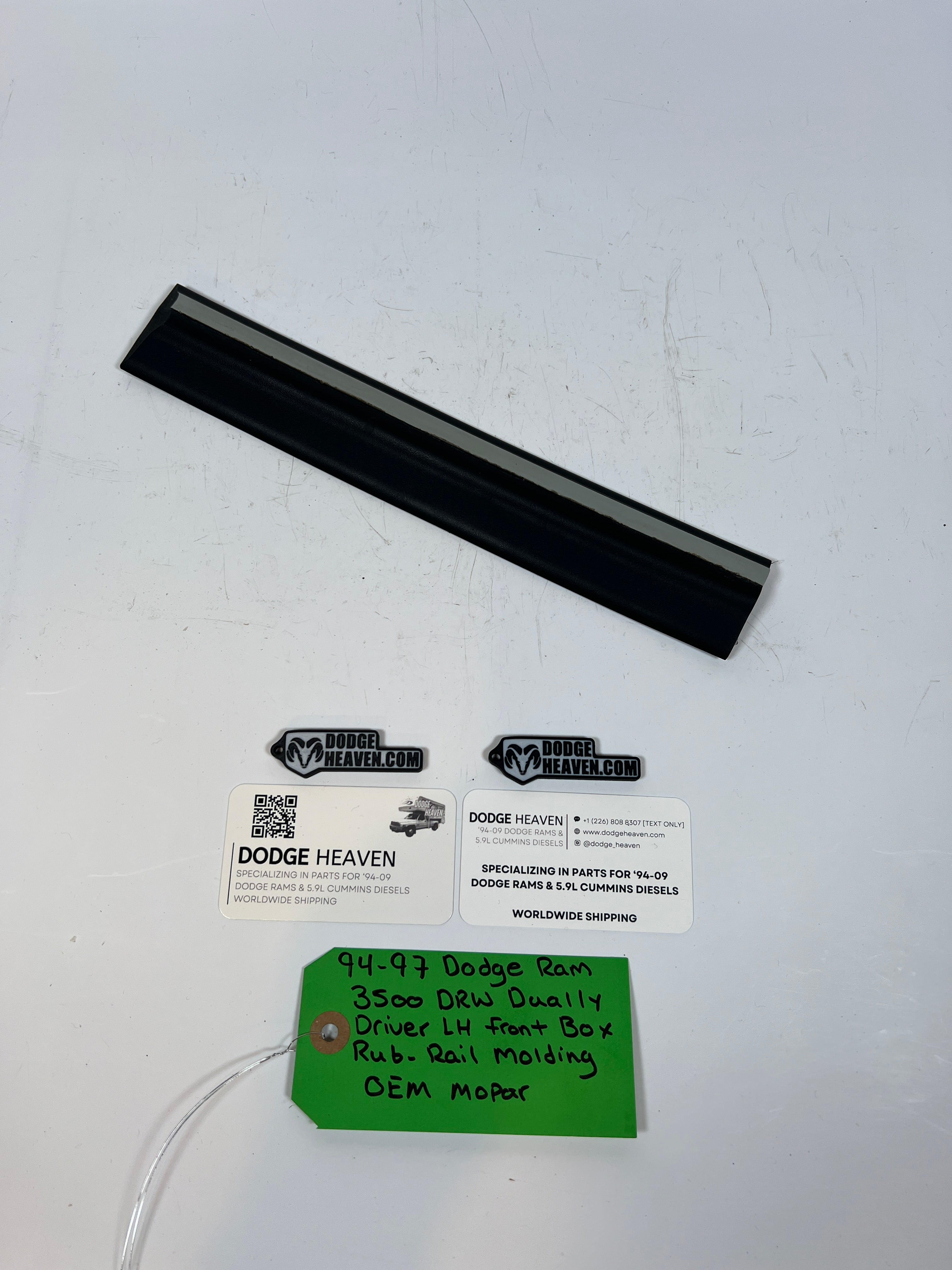 1994-1997 Dodge Ram 3500 Dually Driver Front Box Rub-Rail Molding
