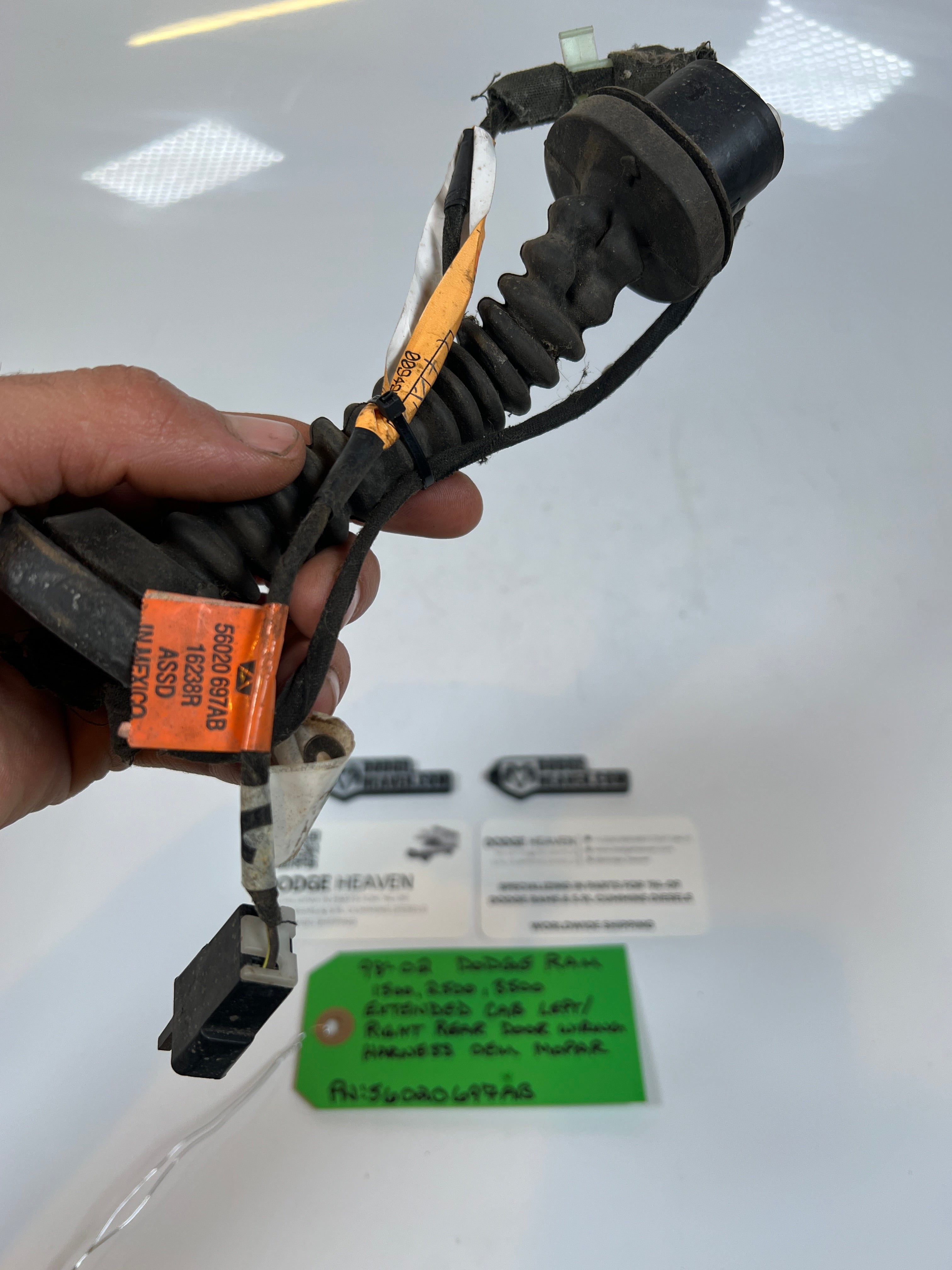 1998-2002 Dodge Ram 1500-3500 EXT Cab Rear Door Wiring Harness