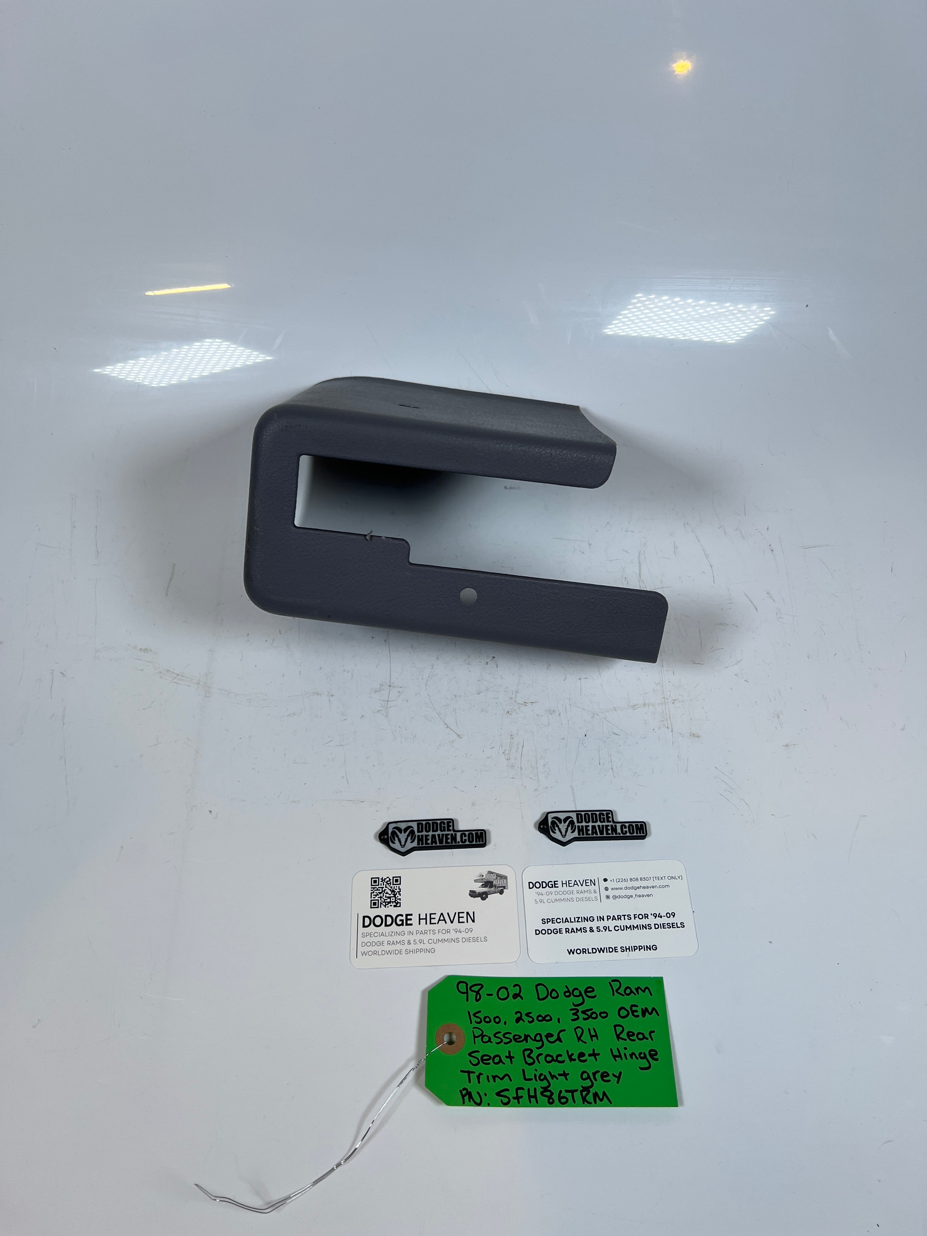 1998-2002 Dodge Ram 1500 2500 3500 Passenger RH Rear Seat Bracket Hinge Trim Light Grey
