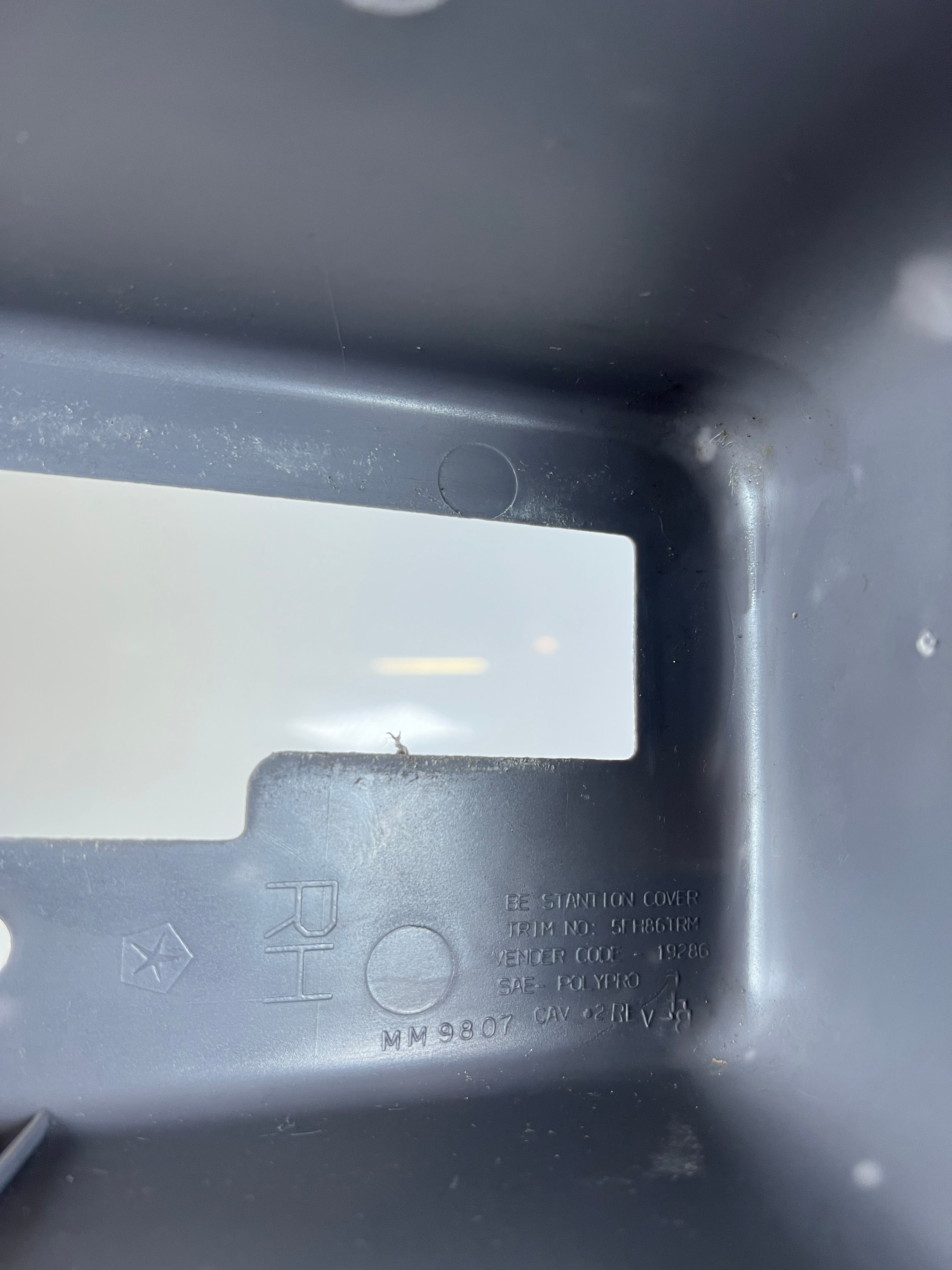 1998-2002 Dodge Ram 1500 2500 3500 Passenger RH Rear Seat Bracket Hinge Trim Light Grey