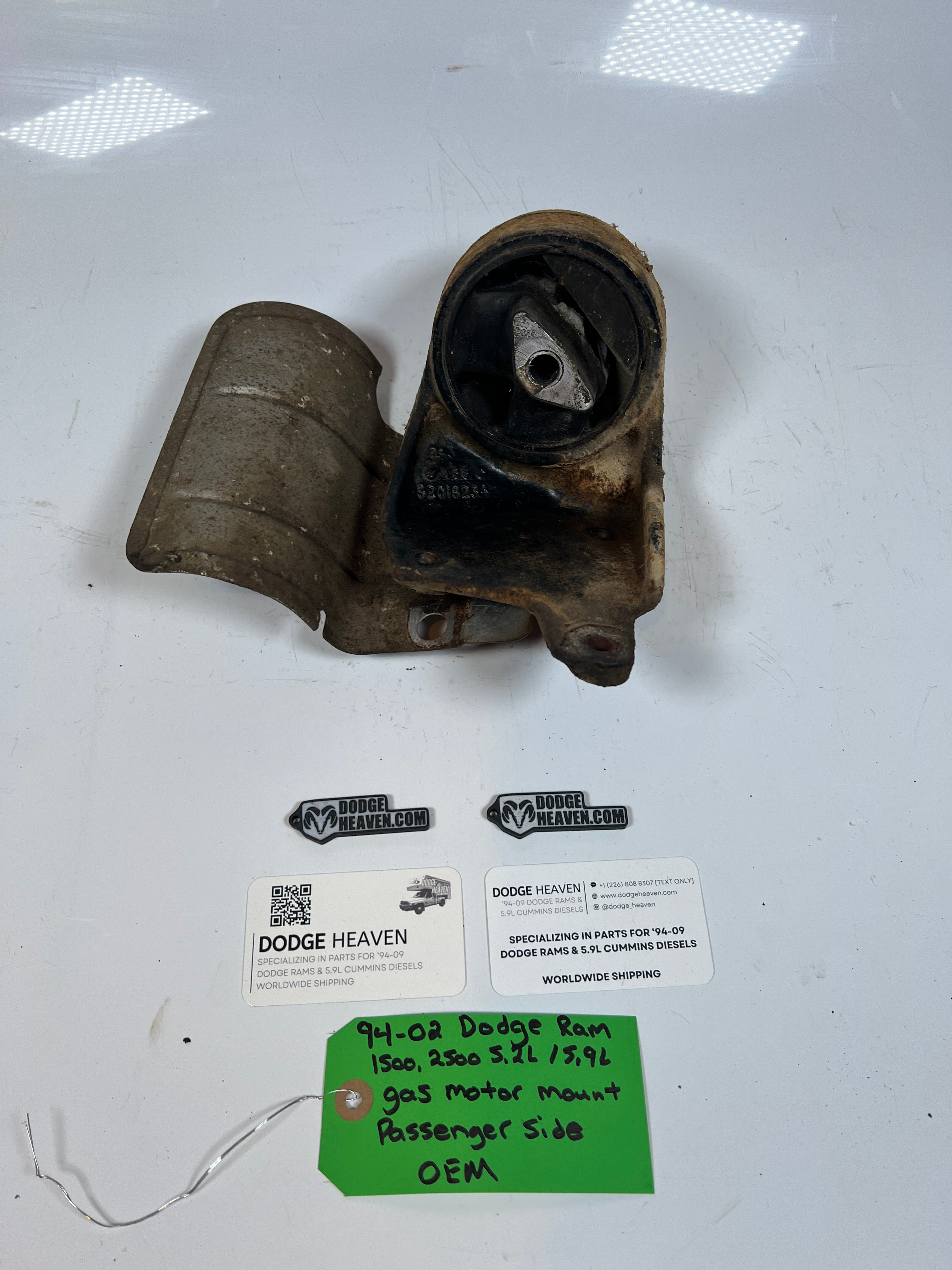 1994-2002 Dodge Ram 1500 2500 5.2L / 5.9L Gas Mount Passenger Side