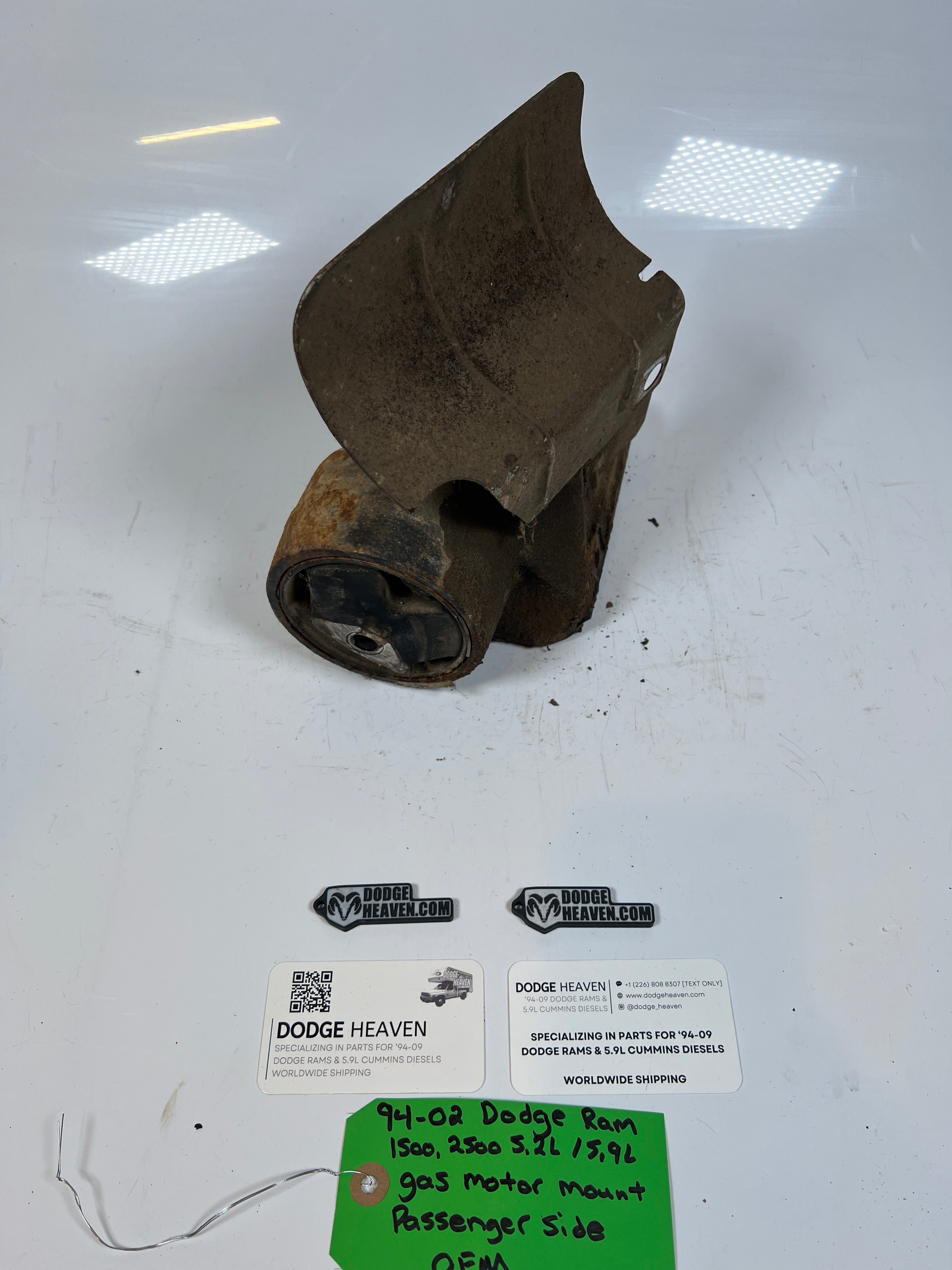 1994-2002 Dodge Ram 1500 2500 5.2L / 5.9L Gas Mount Passenger Side