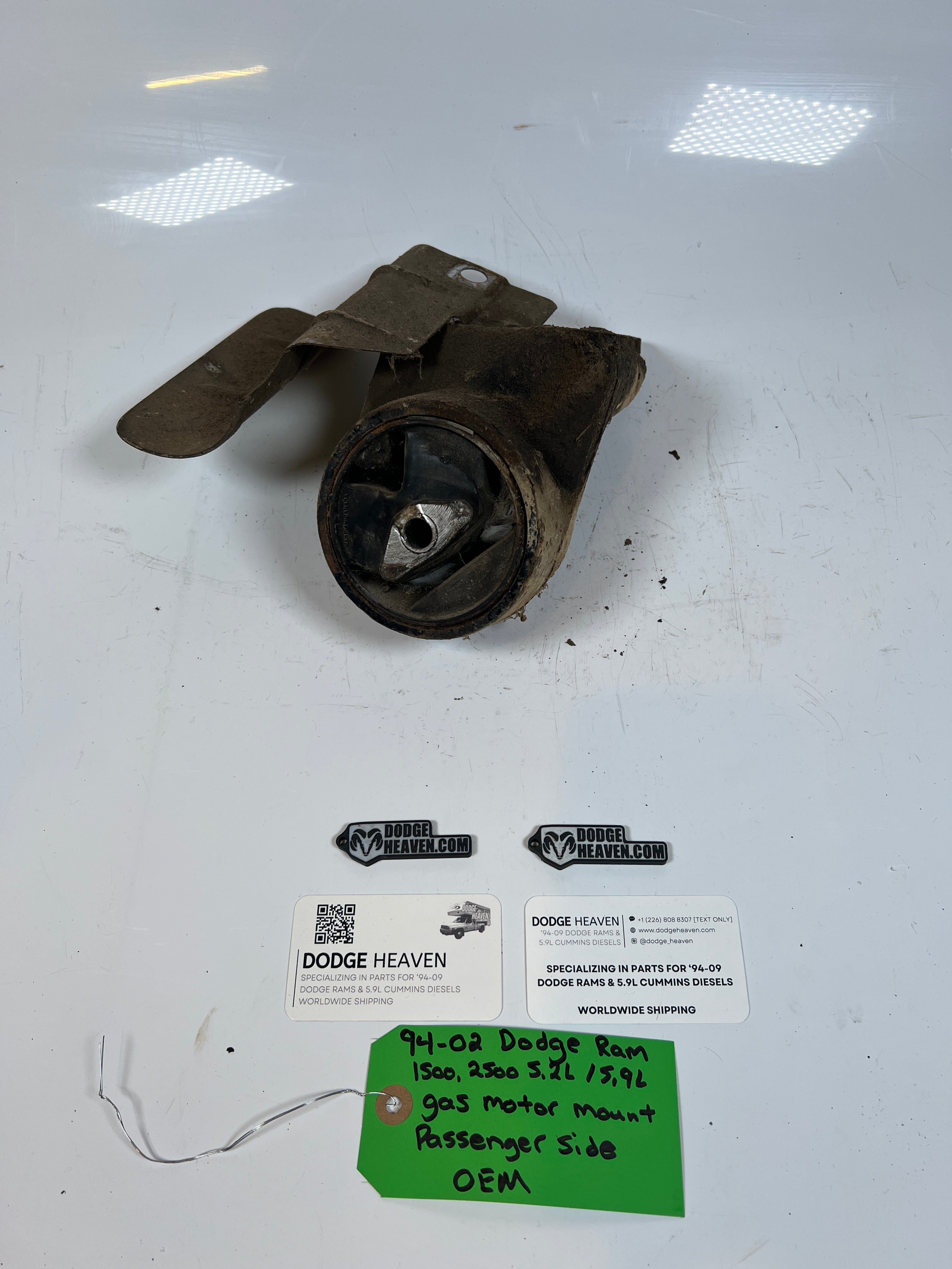 1994-2002 Dodge Ram 1500 2500 5.2L / 5.9L Gas Mount Passenger Side