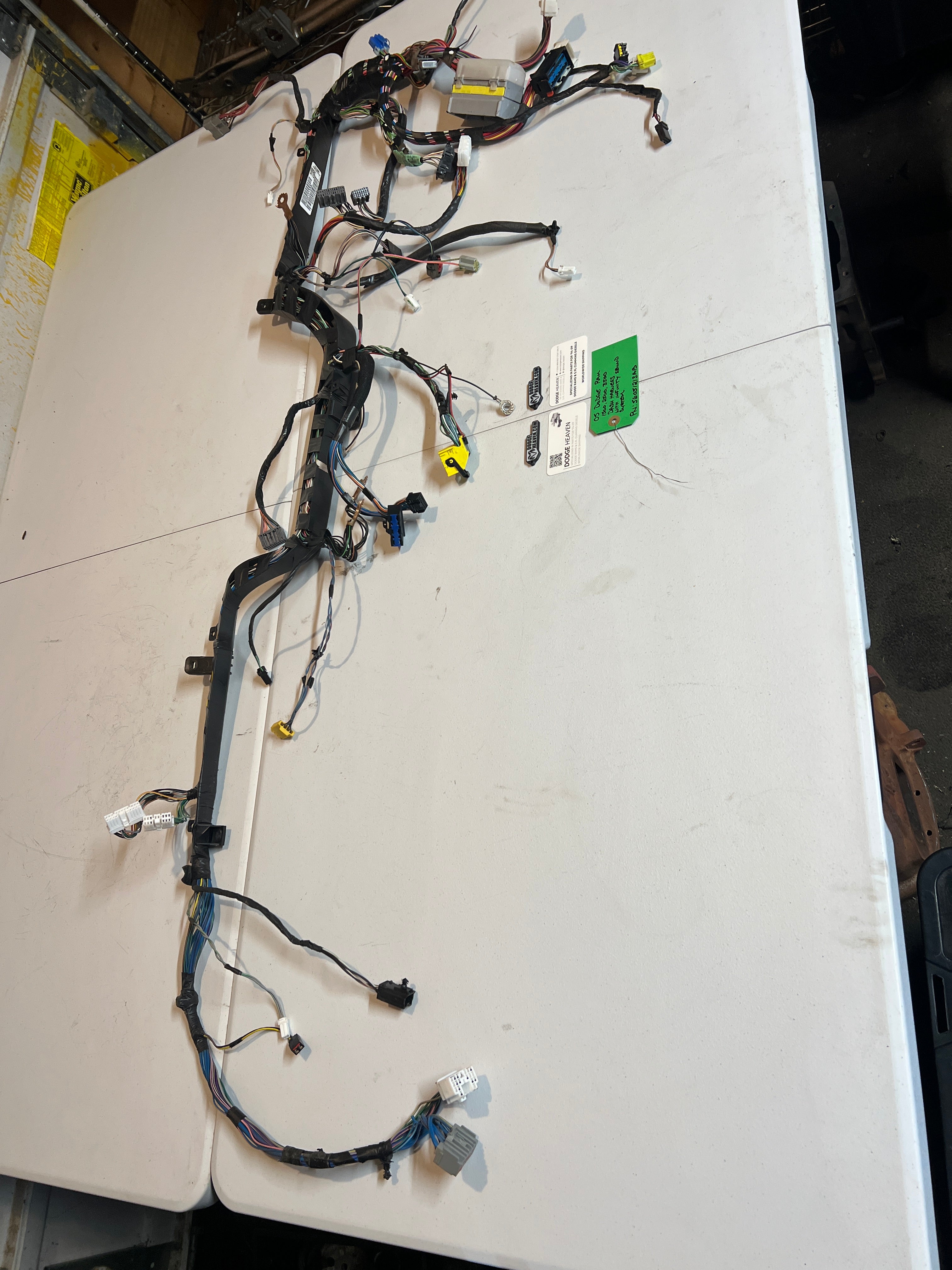 2005-2005 Dodge Ram 1500 2500 3500 Dash Wiring Harness