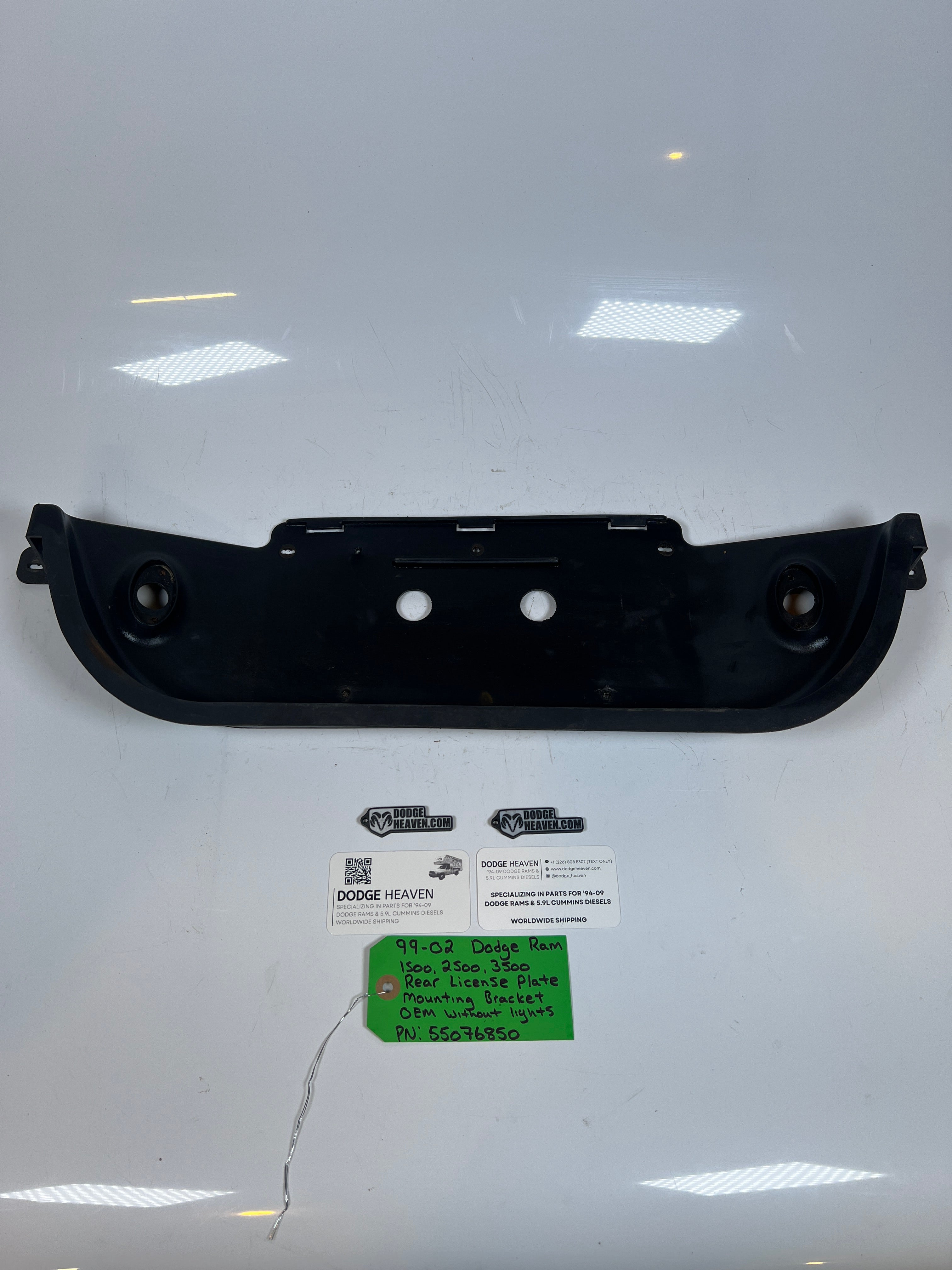 1999-2002 Dodge Ram 1500-3500 Rear License Plate Mounting Bracket