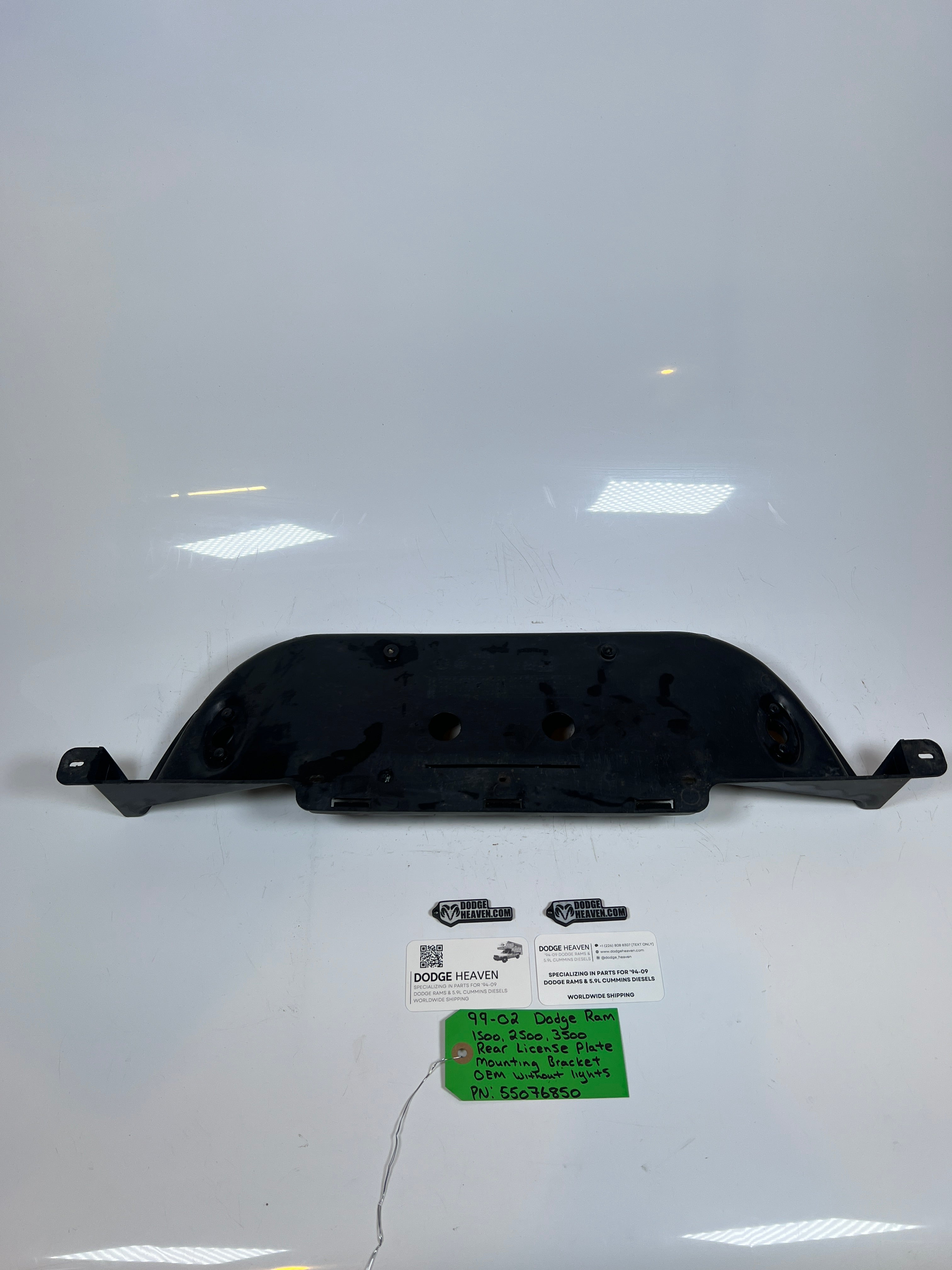 1999-2002 Dodge Ram 1500-3500 Rear License Plate Mounting Bracket