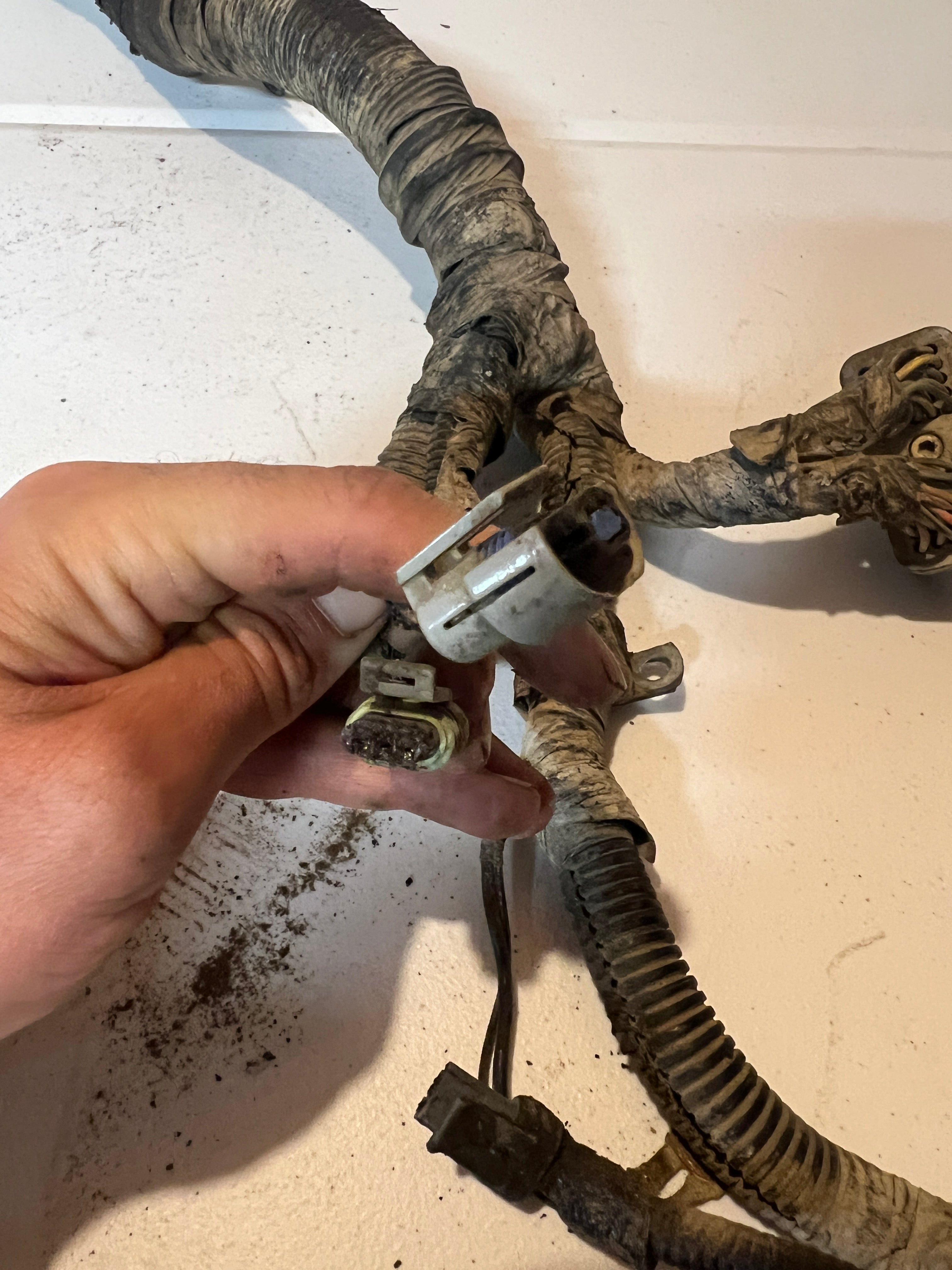 1998.5-1998.5 Dodge Ram 2500 3500 5.9L 24 Valve Cummins Engine Harness