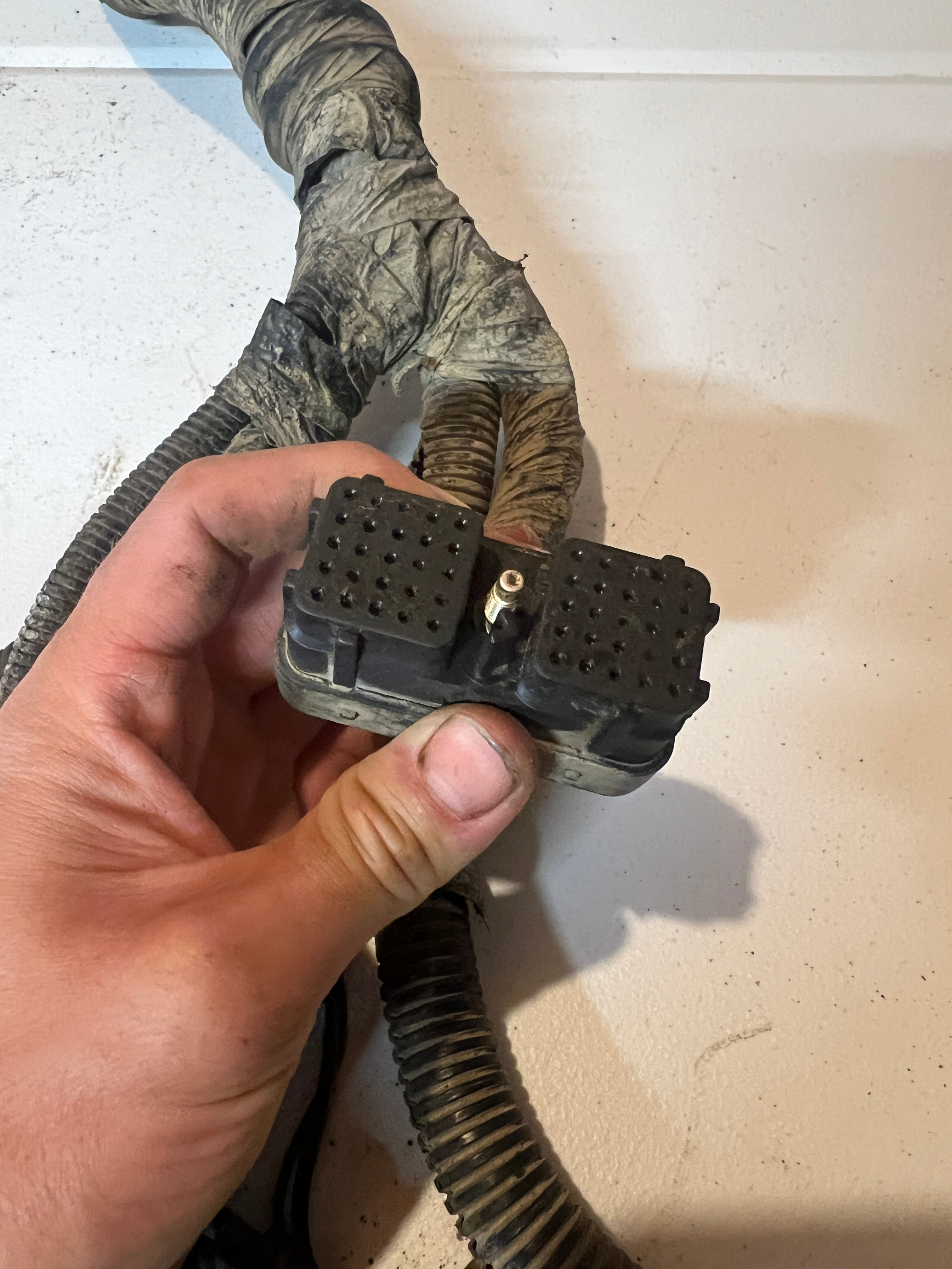 1998.5-1998.5 Dodge Ram 2500 3500 5.9L 24 Valve Cummins Engine Harness