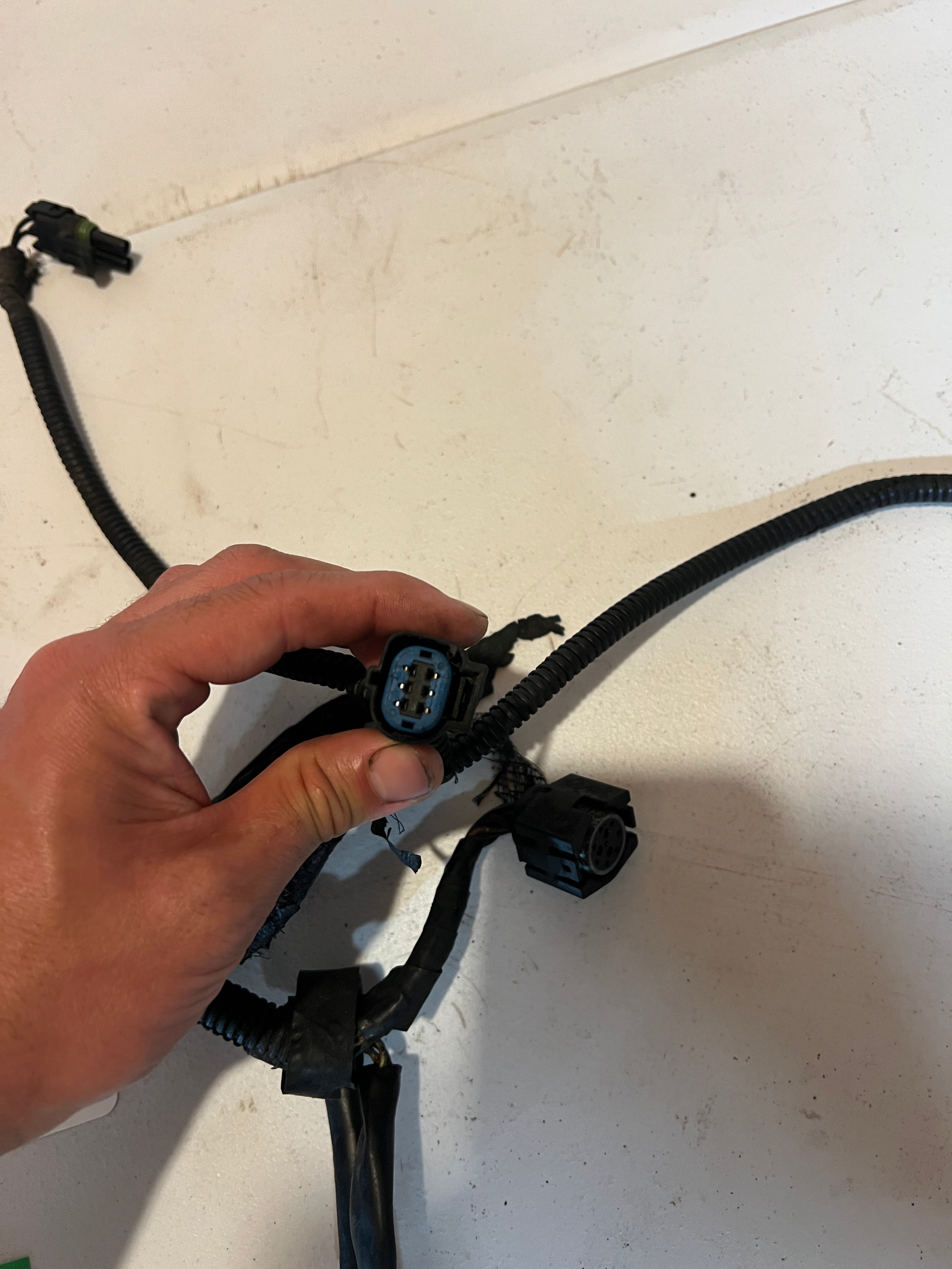 2004.5-2004.5 Dodge Ram 2500 3500 5.9L Cummins 48RE 2wd Transmission wiring Harness