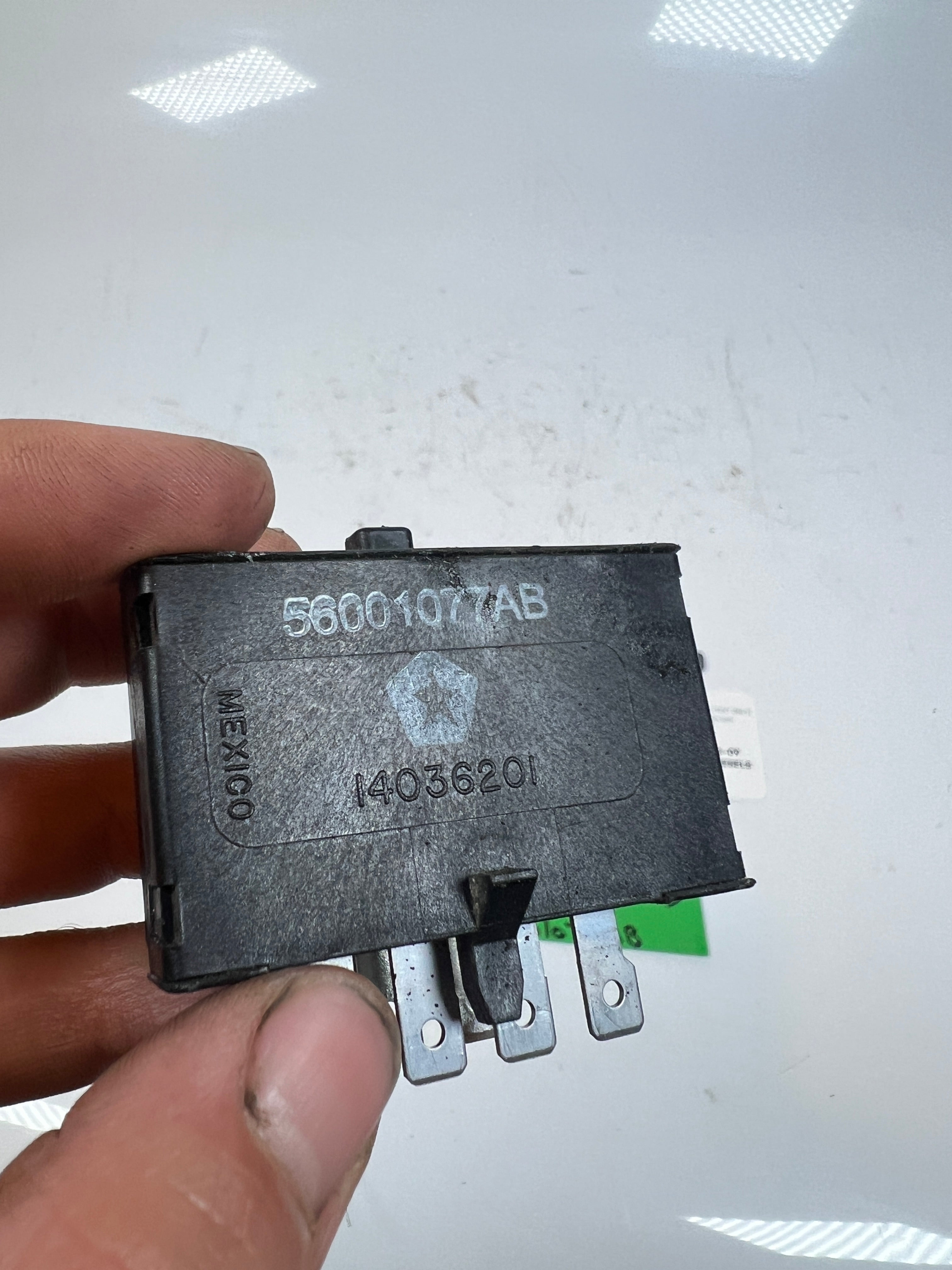 1994-1997 Dodge Ram 1500-3500 Door Buzzer module Seat Belt Warning