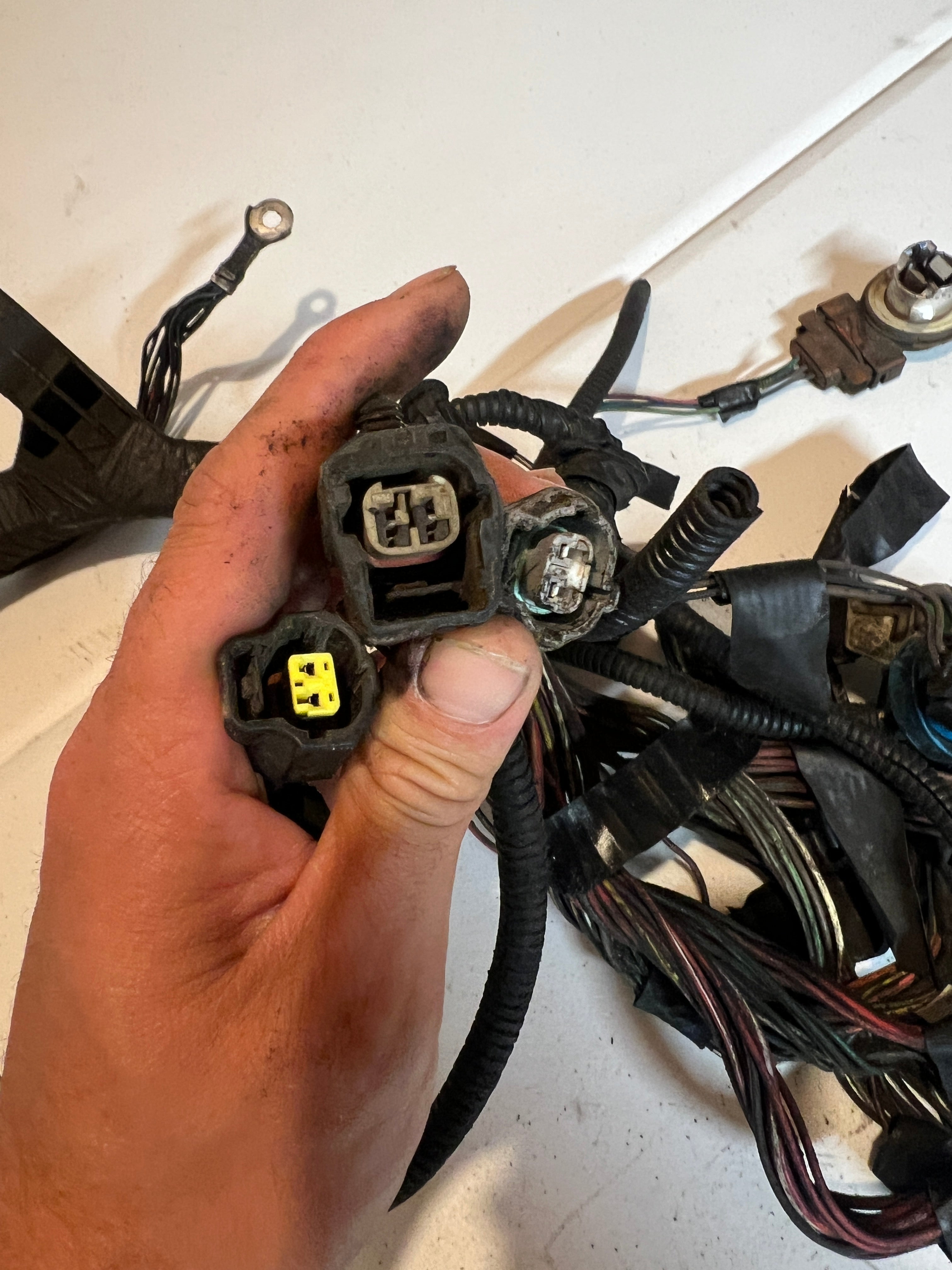 2003-2003 Dodge Ram 2500 3500 5.9L Cummins Auto Engine bay Wiring Harness