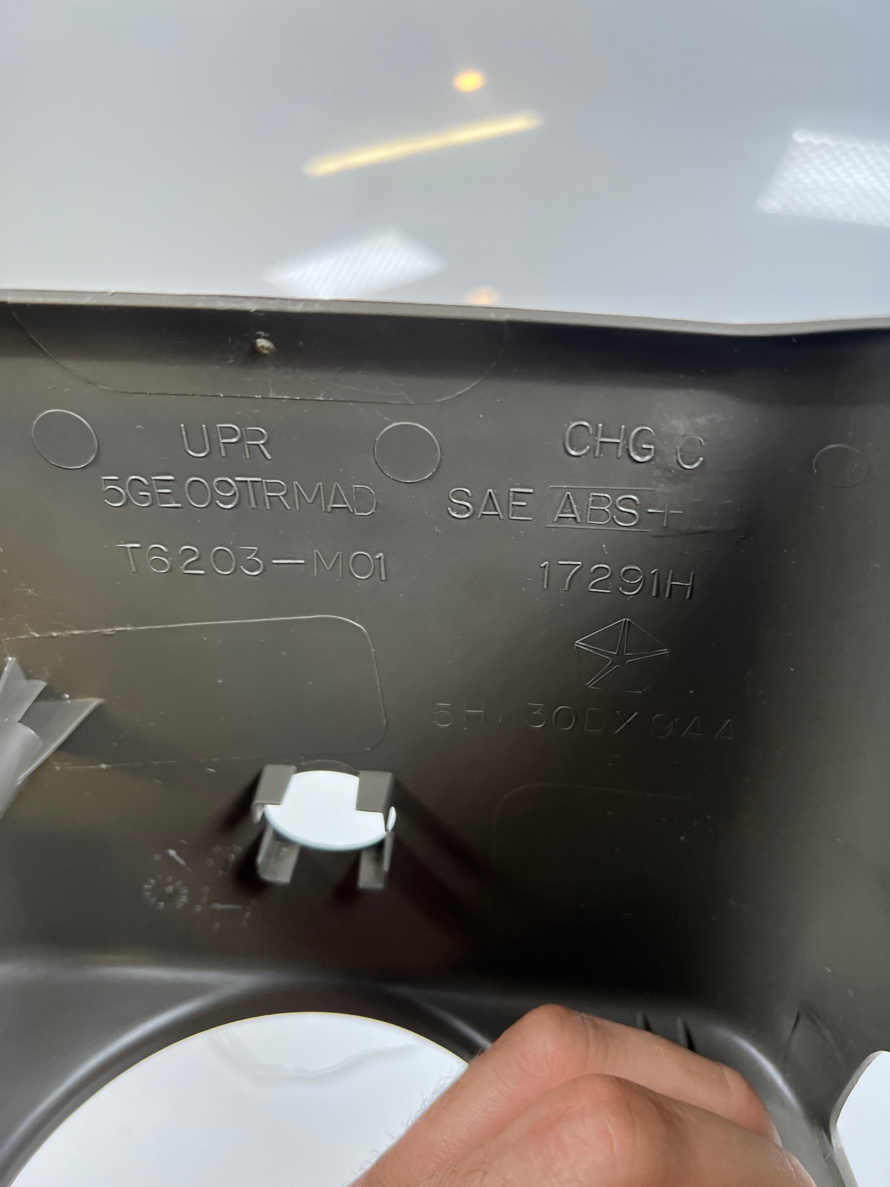 2002-2009 Dodge Ram 1500-3500 Steering Column Plastic Shroud Cover Tan