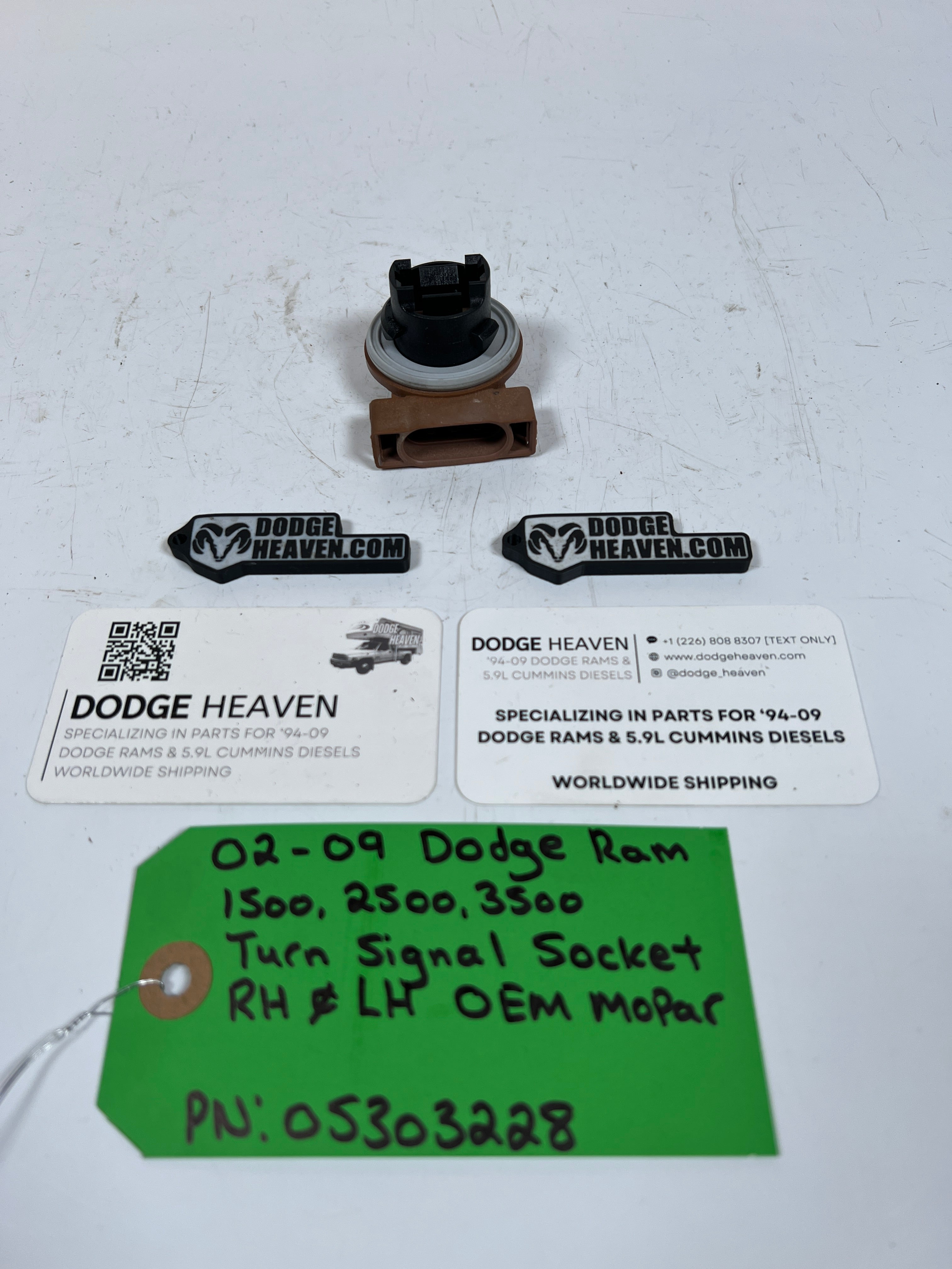 2002-2009 Dodge Ram 1500-3500 Turn Signal Socket RH / LH