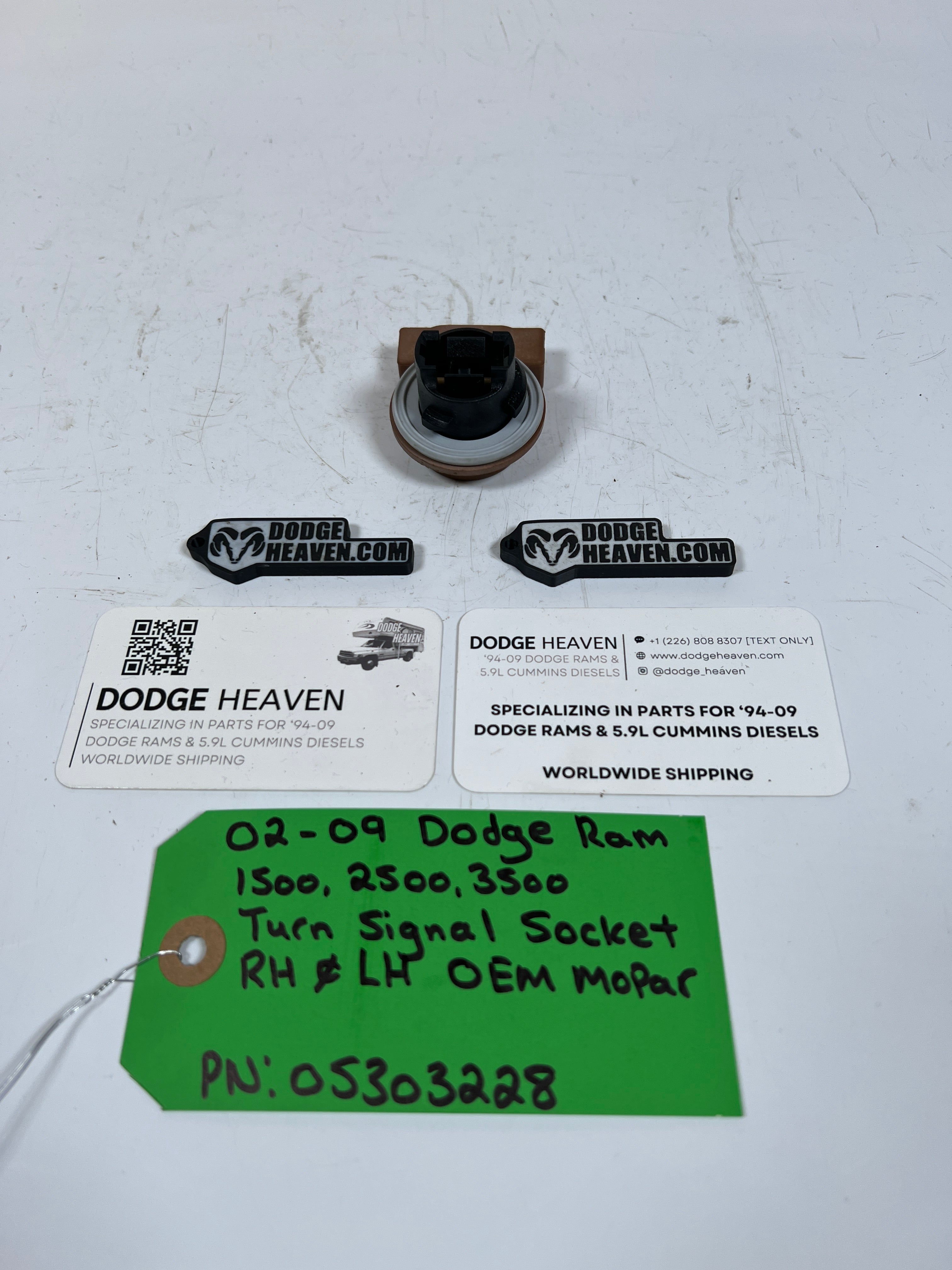 2002-2009 Dodge Ram 1500-3500 Turn Signal Socket RH / LH